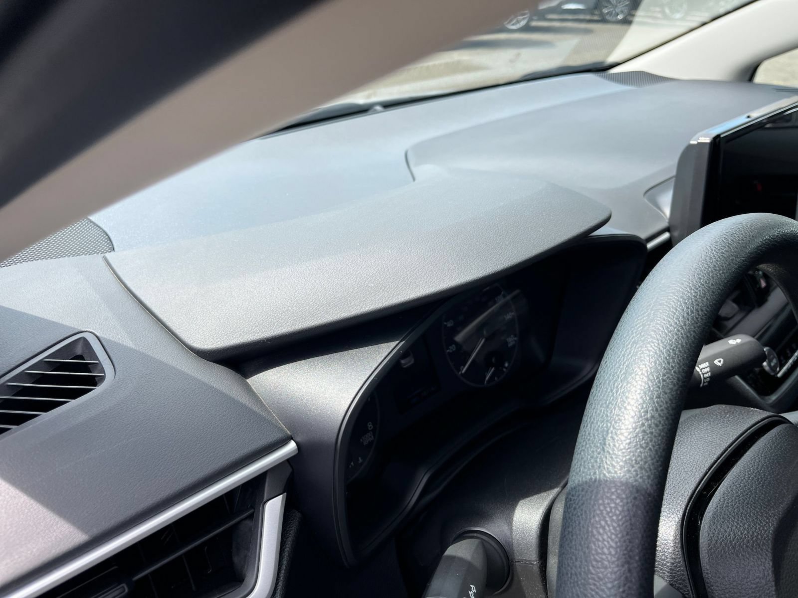 Thumbnail: 2025 Toyota Corolla - 34