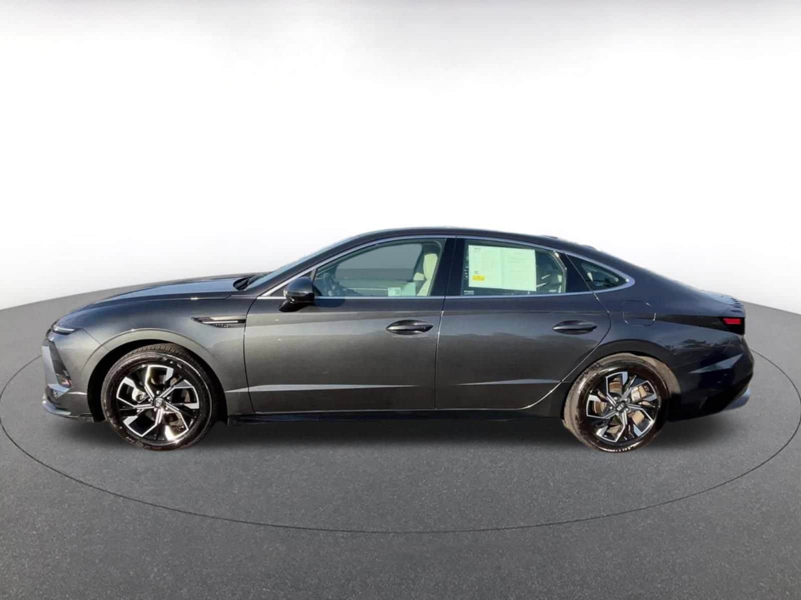 Thumbnail: 2025 Hyundai Sonata - 9