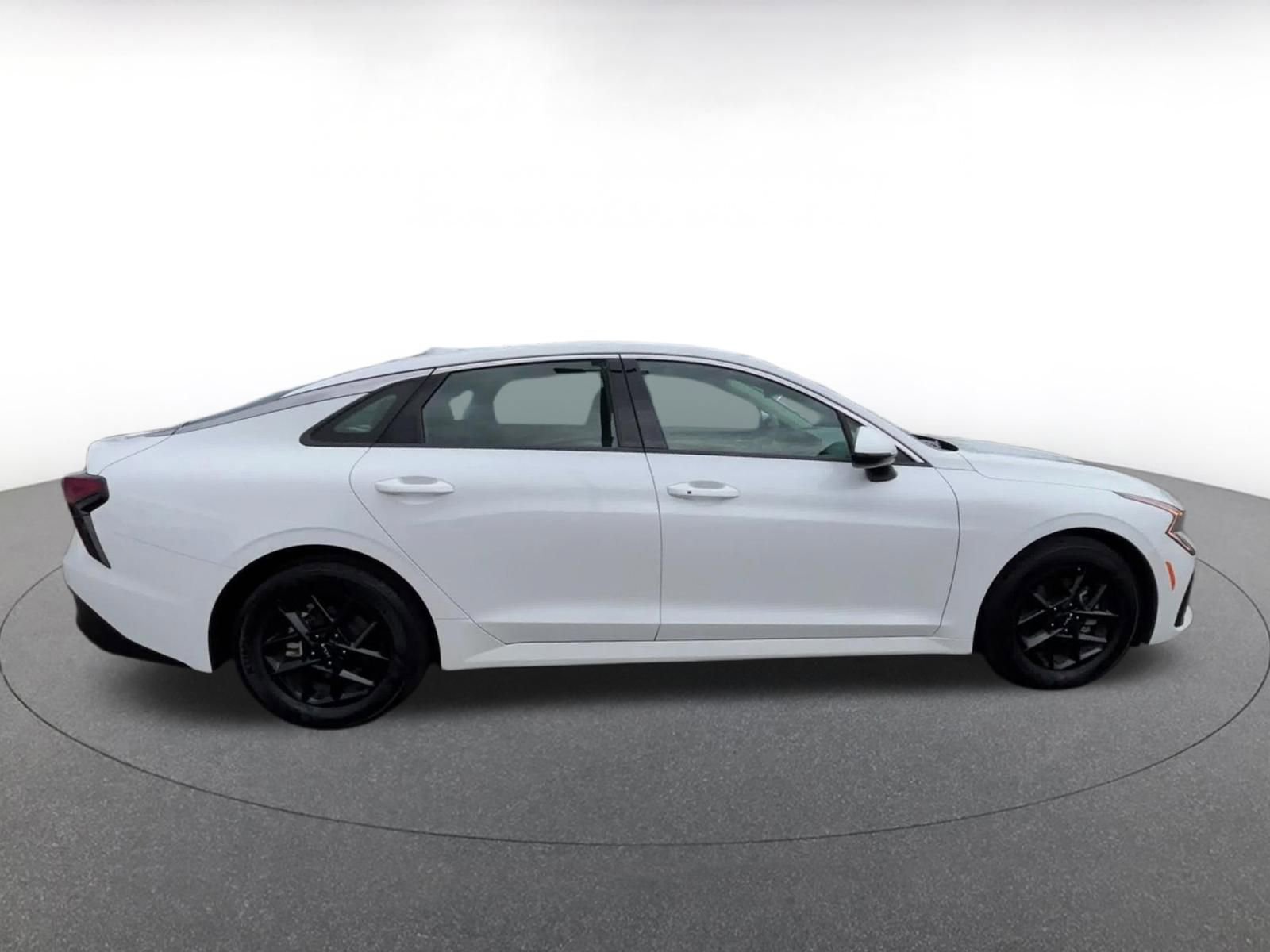 Thumbnail: 2025 Kia K5 - 16