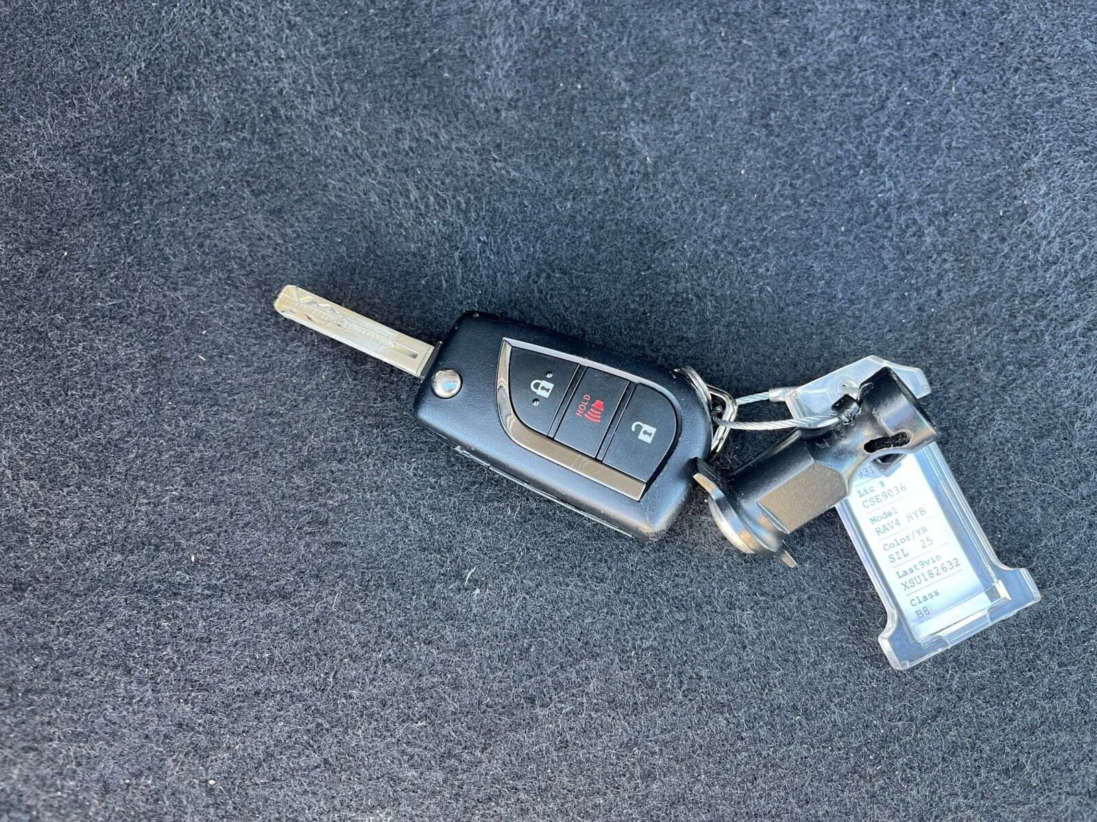 Thumbnail: 2025 Toyota RAV4 - 22