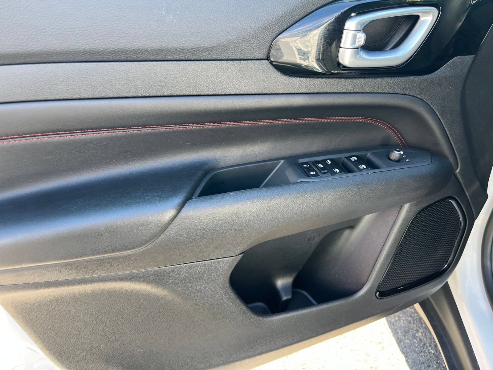 Thumbnail: 2026 Jeep Compass - 18