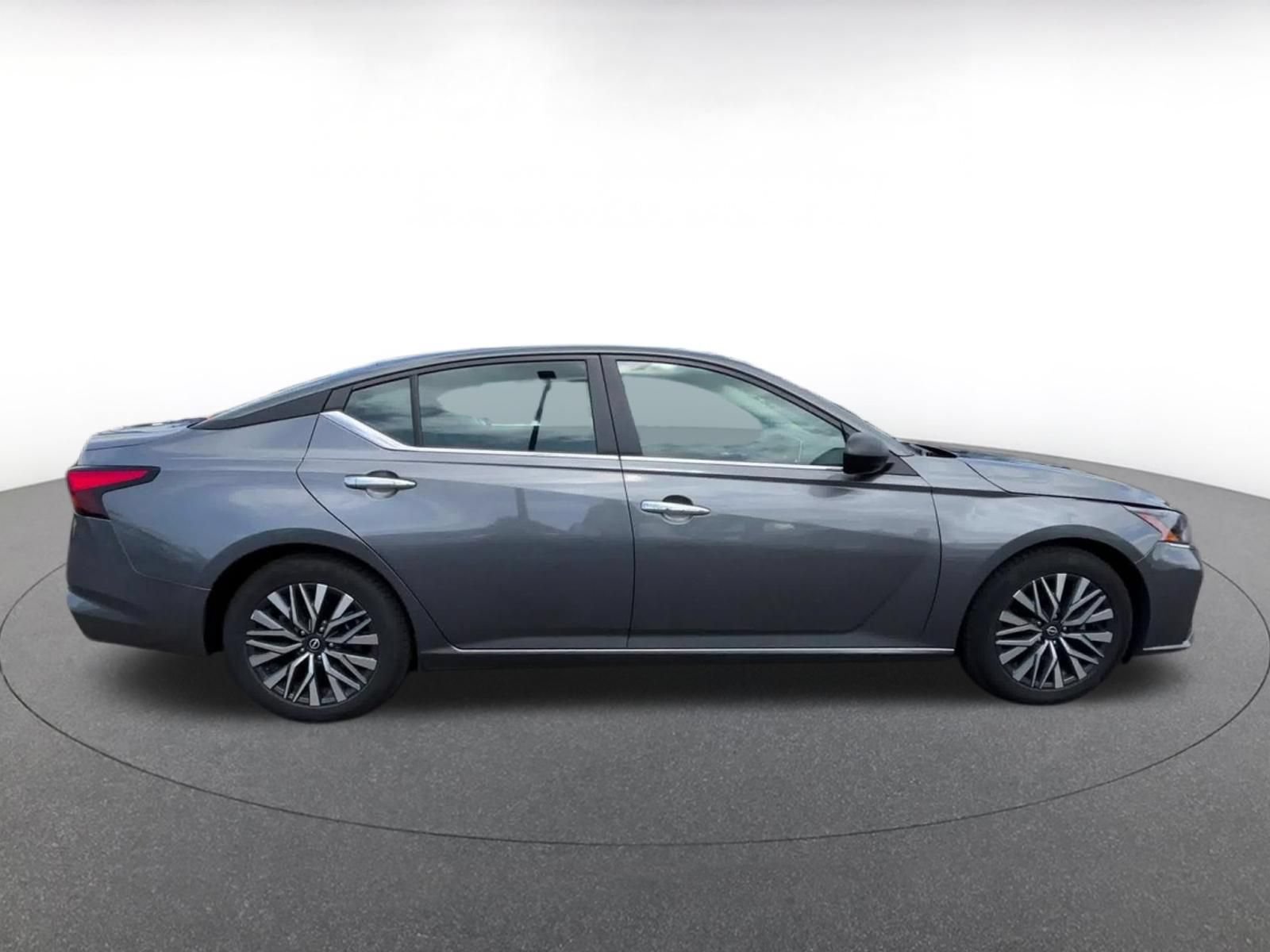 Thumbnail: 2025 Nissan Altima - 13