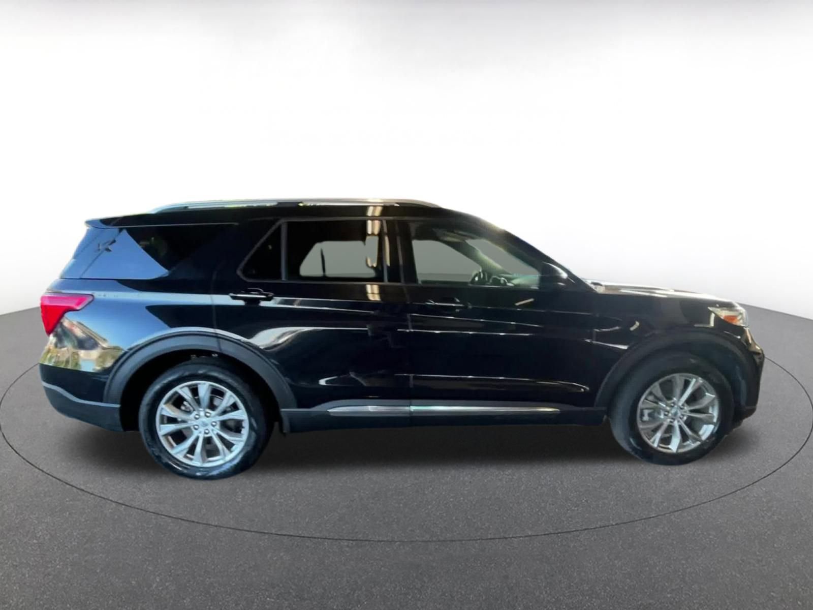 Thumbnail: 2023 Ford Explorer - 11