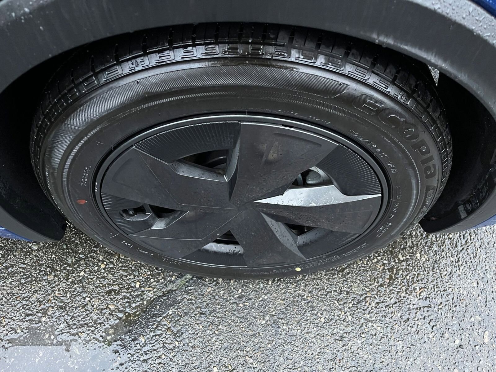 Thumbnail: 2025 Toyota Prius - 30