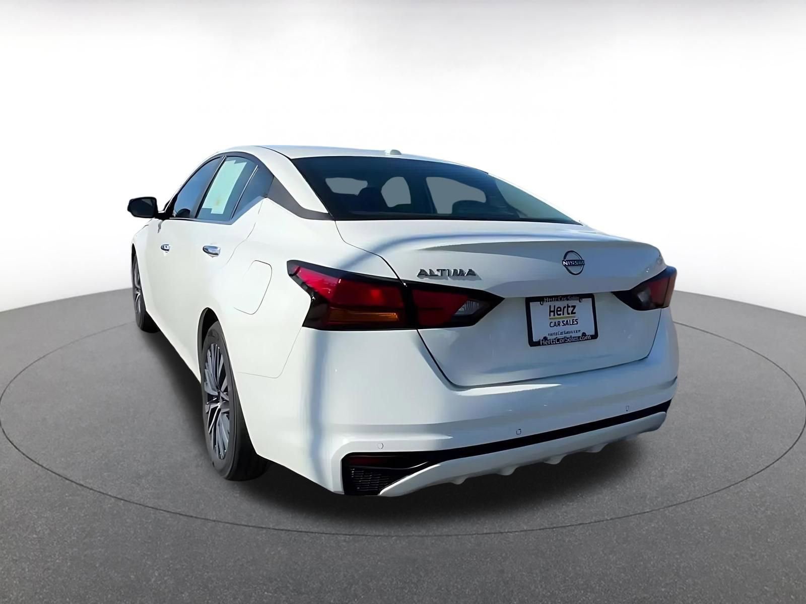 Thumbnail: 2025 Nissan Altima - 11