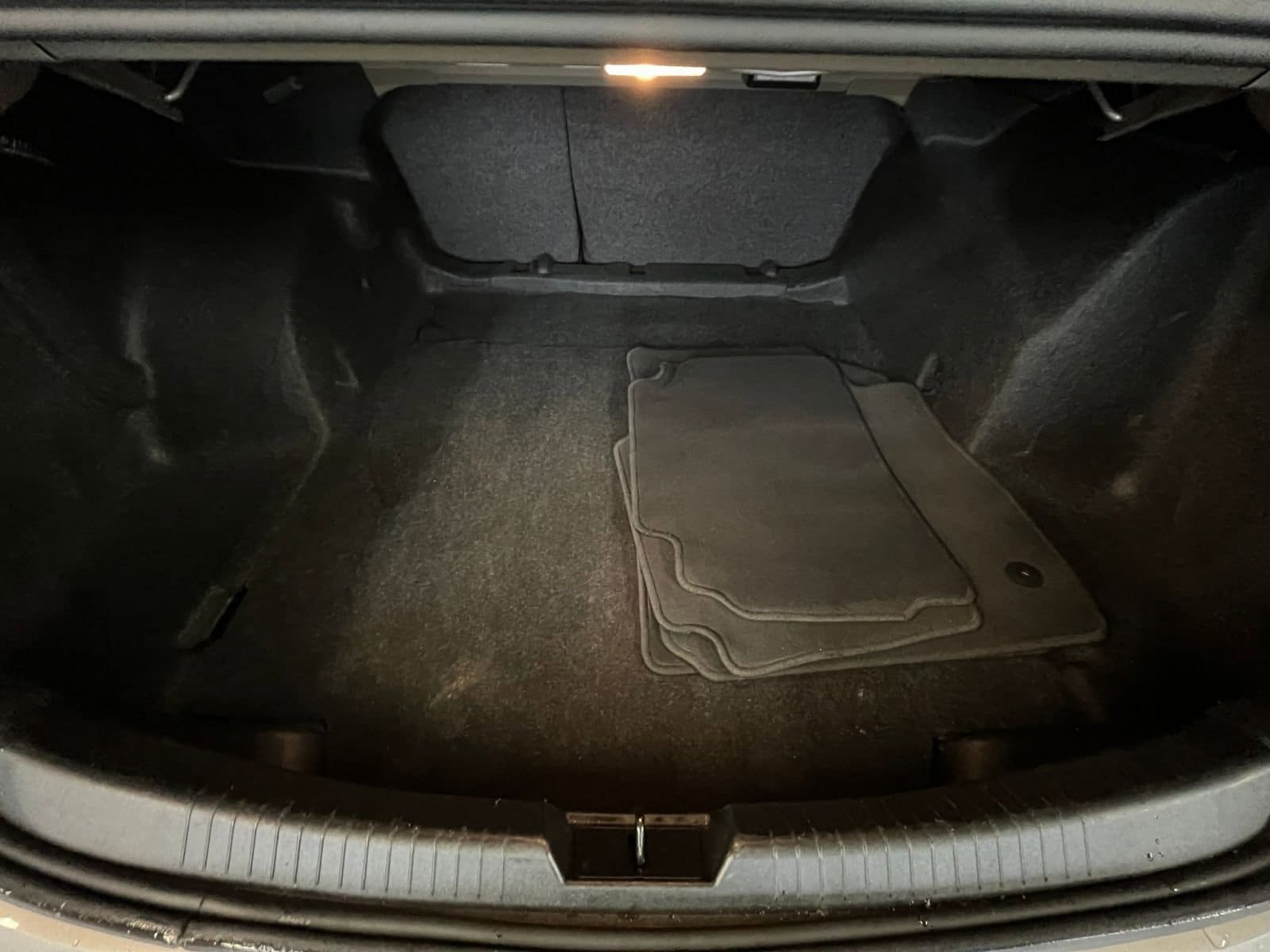 Thumbnail: 2024 Chevrolet Malibu - 33