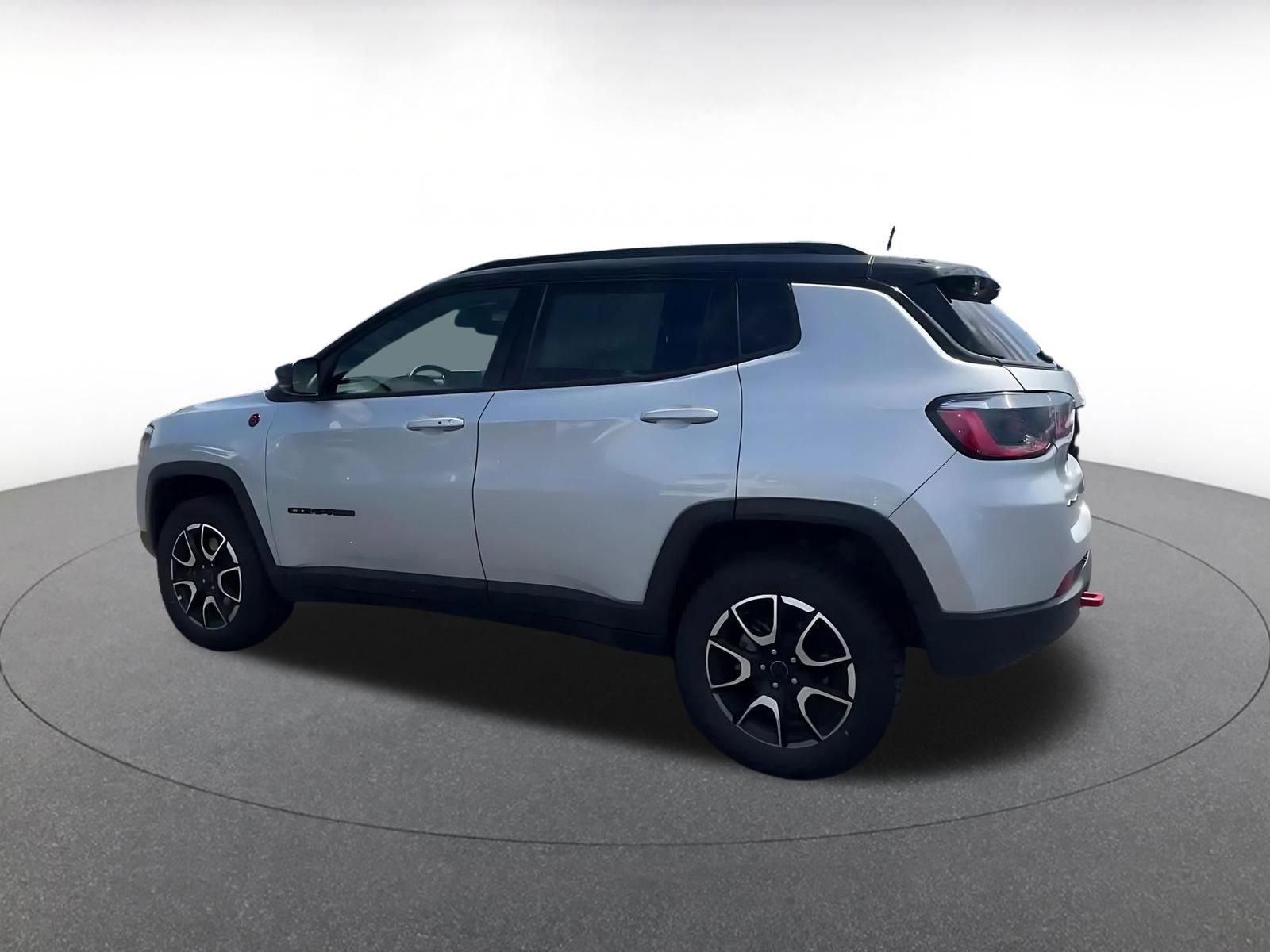 Thumbnail: 2025 Jeep Compass - 10
