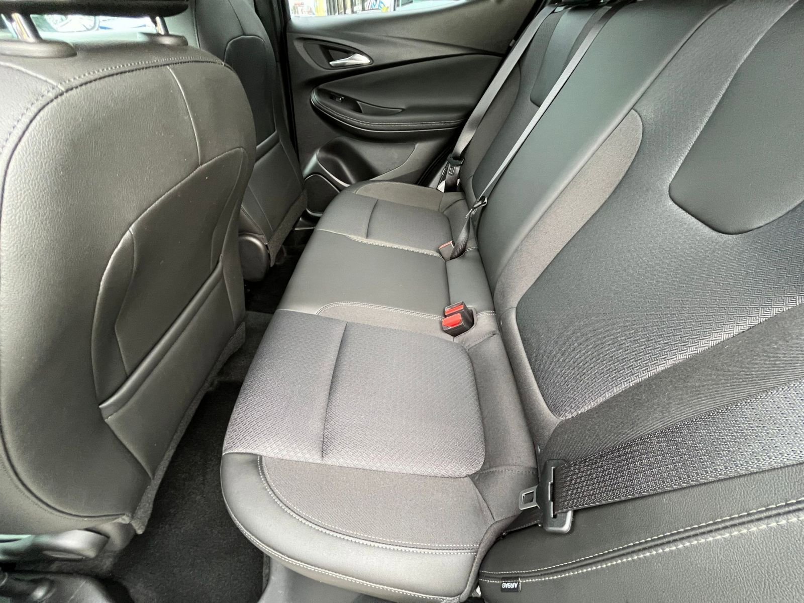 Thumbnail: 2025 Buick Encore GX - 25