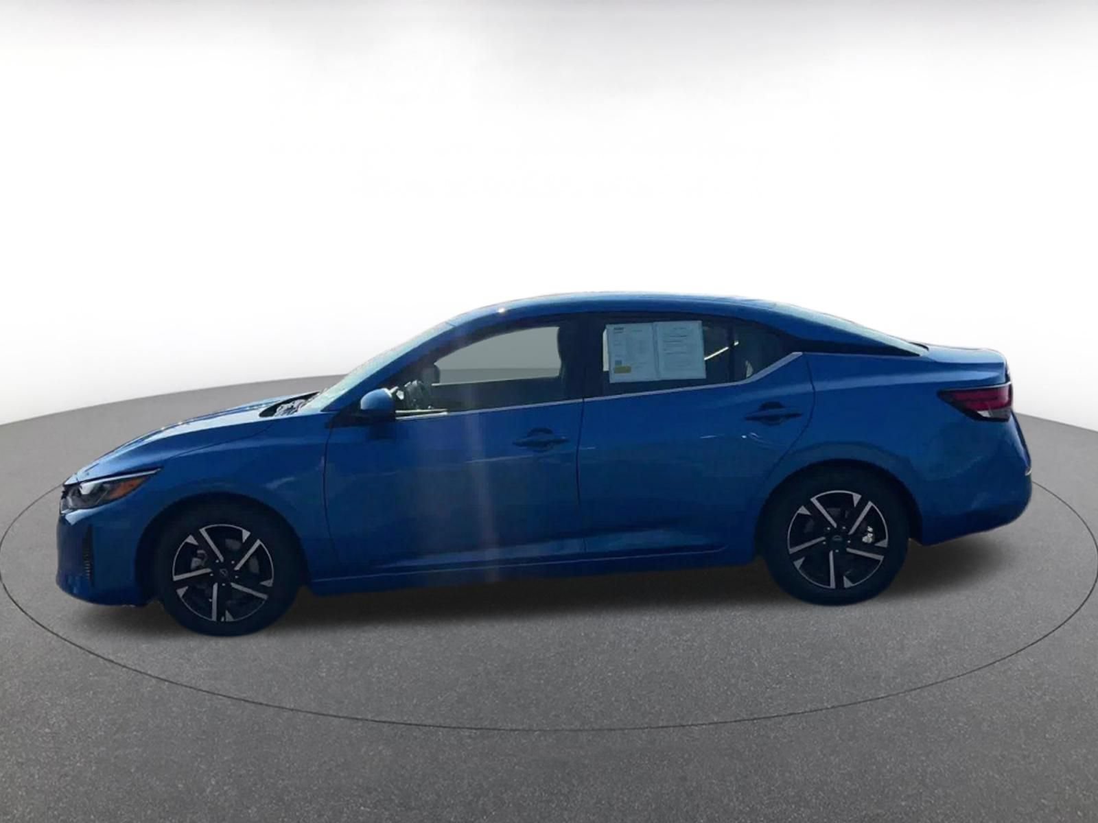 Thumbnail: 2025 Nissan Sentra - 9