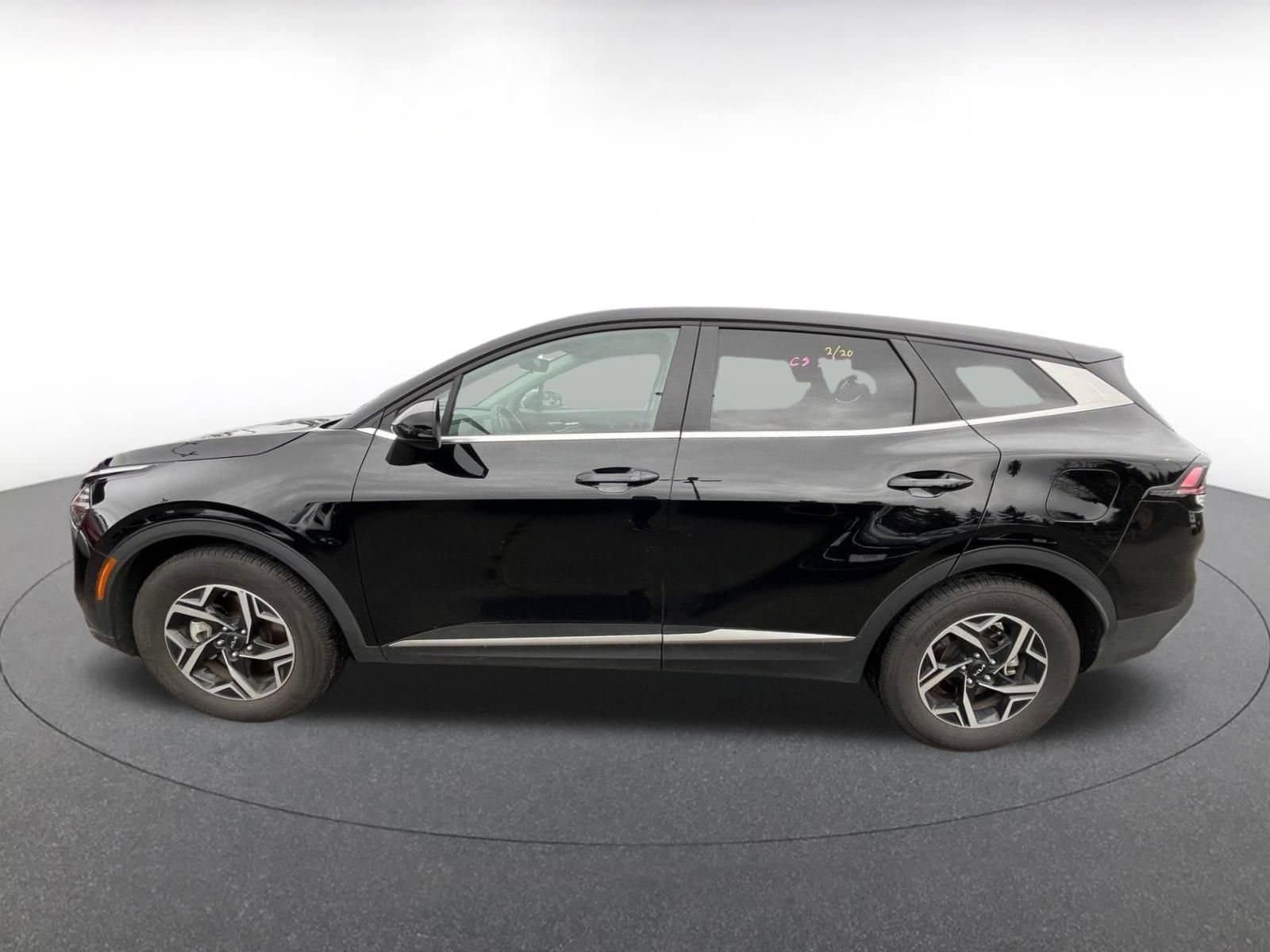 Thumbnail: 2025 Kia Sportage - 4