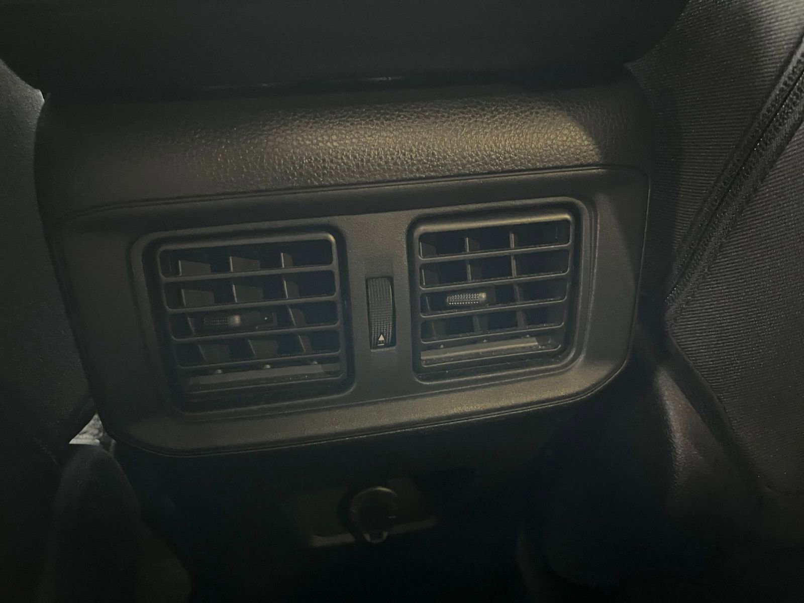 Thumbnail: 2025 Toyota RAV4 - 24