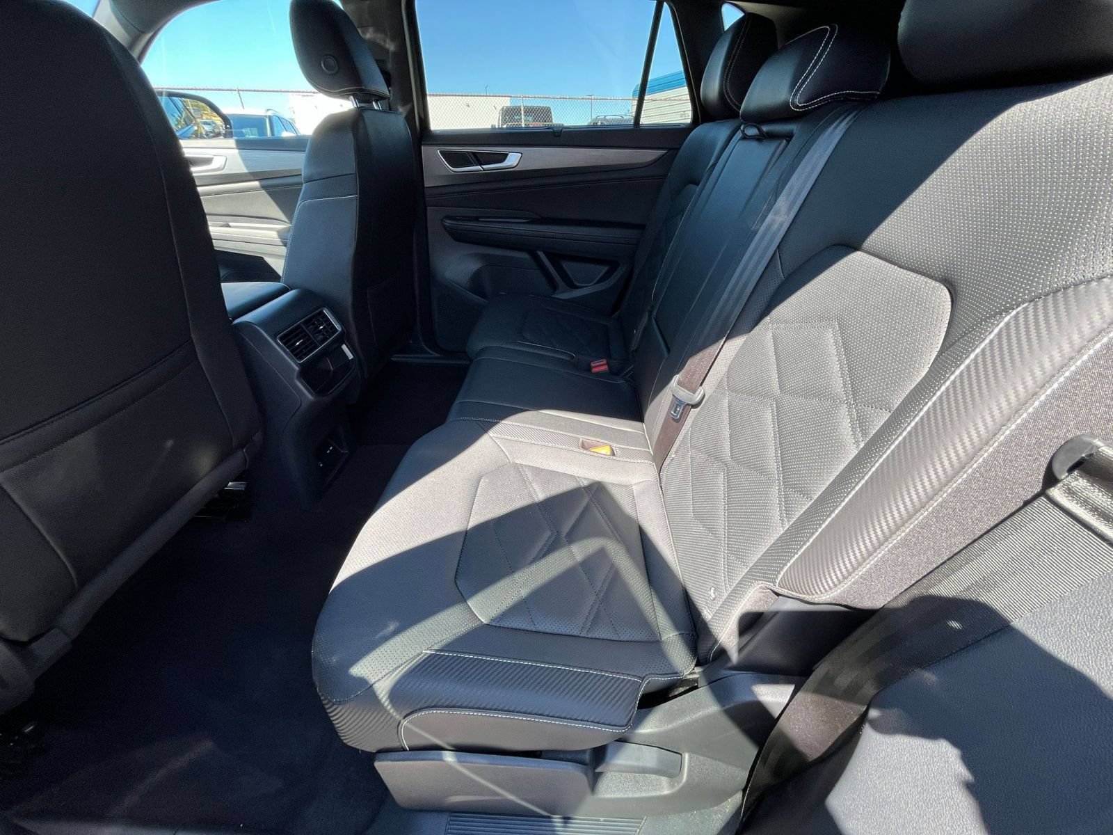 Thumbnail: 2025 Volkswagen Atlas - 23