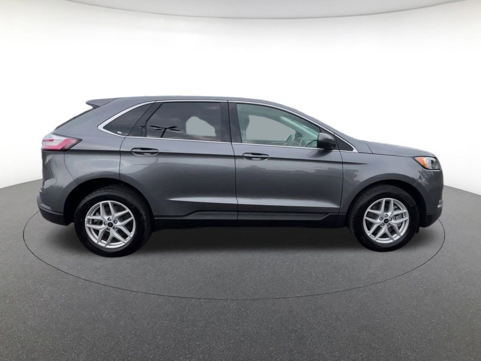 Thumbnail: 2024 Ford Edge - 16
