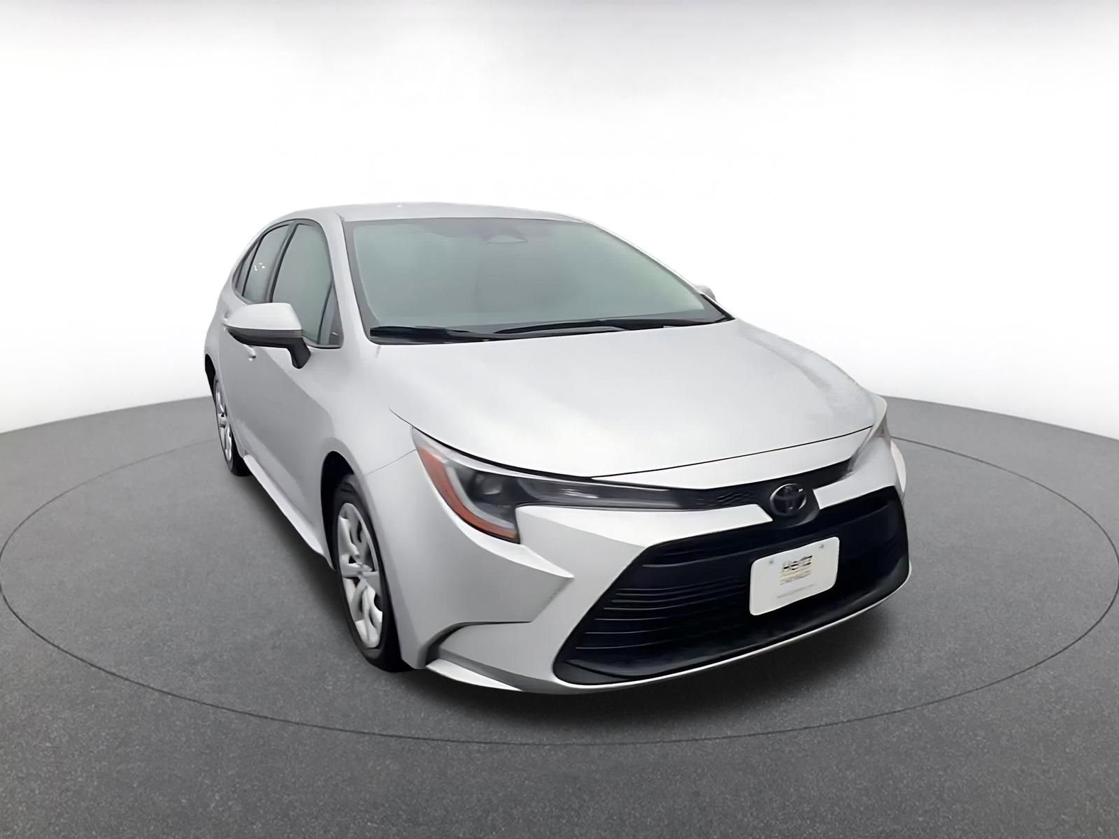 Thumbnail: 2025 Toyota Corolla - 3