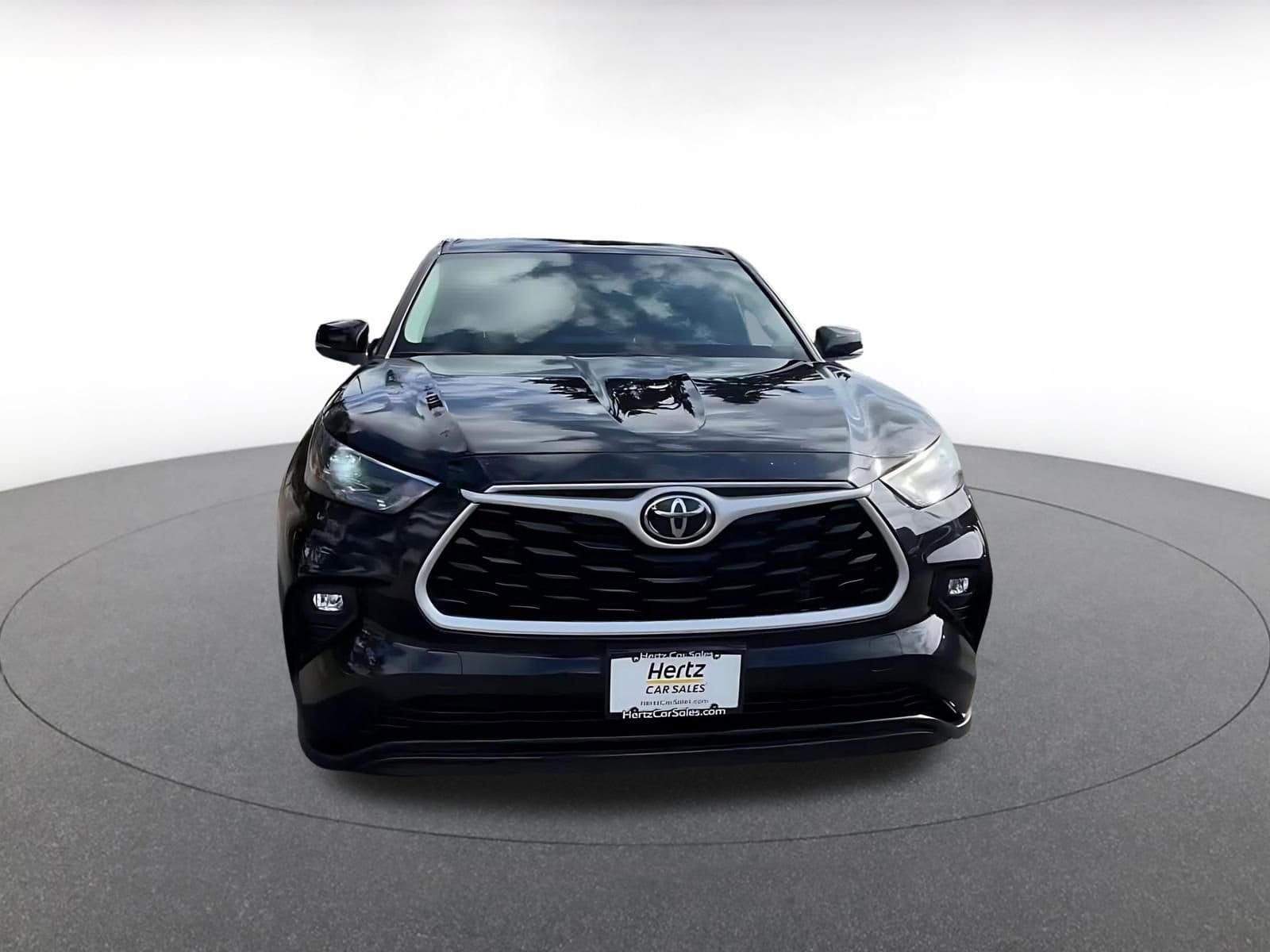 Thumbnail: 2025 Toyota Highlander - 4