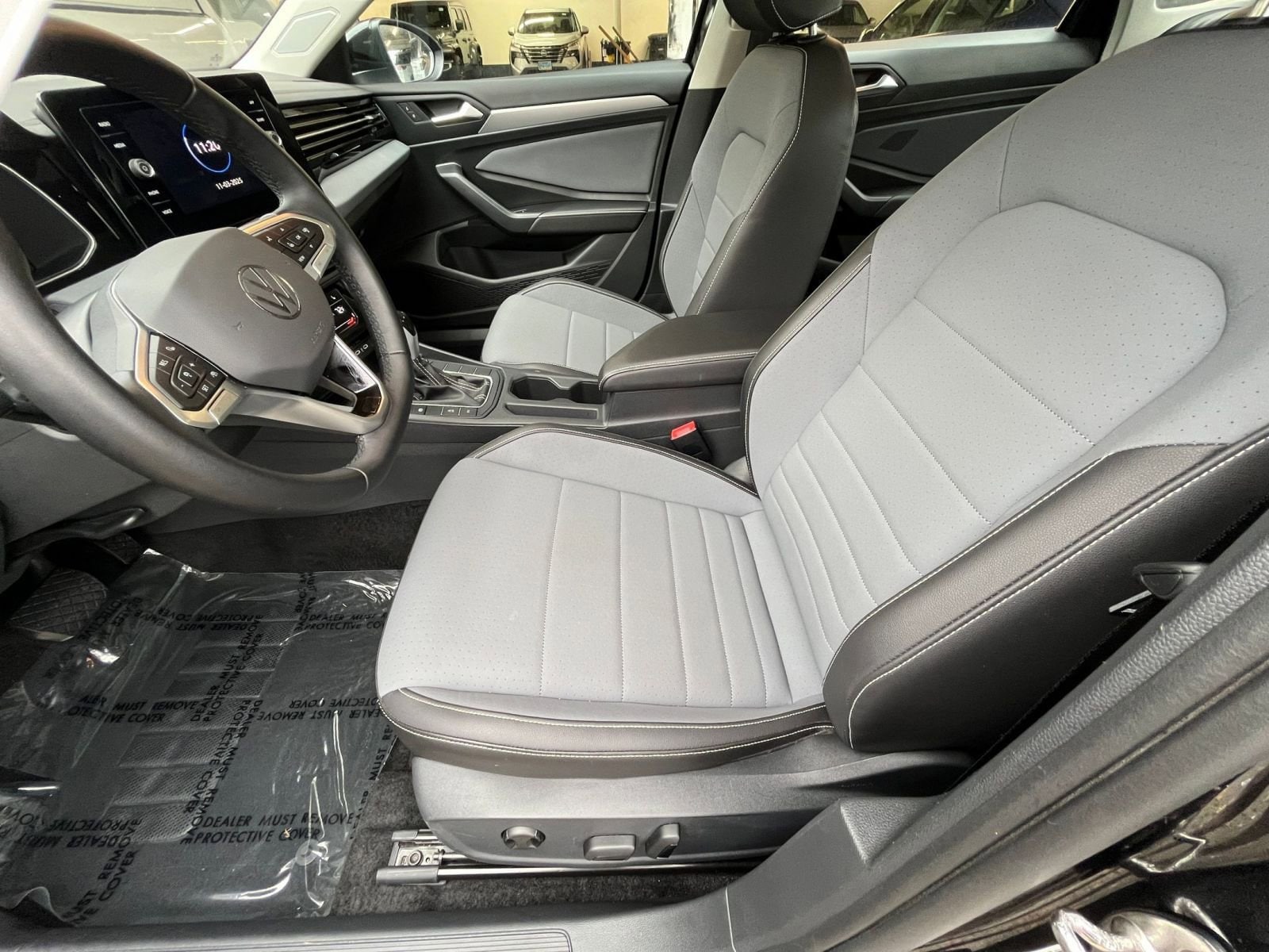 Thumbnail: 2025 Volkswagen Jetta - 27