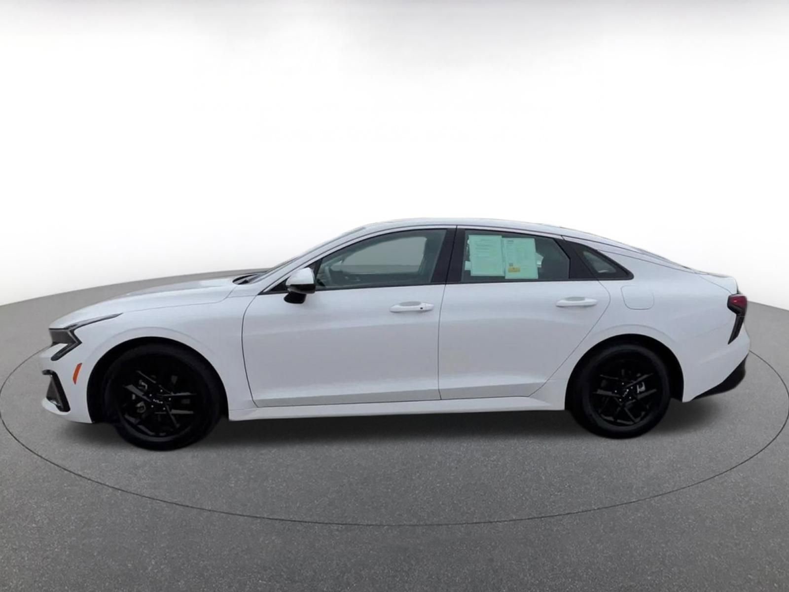 Thumbnail: 2025 Kia K5 - 9