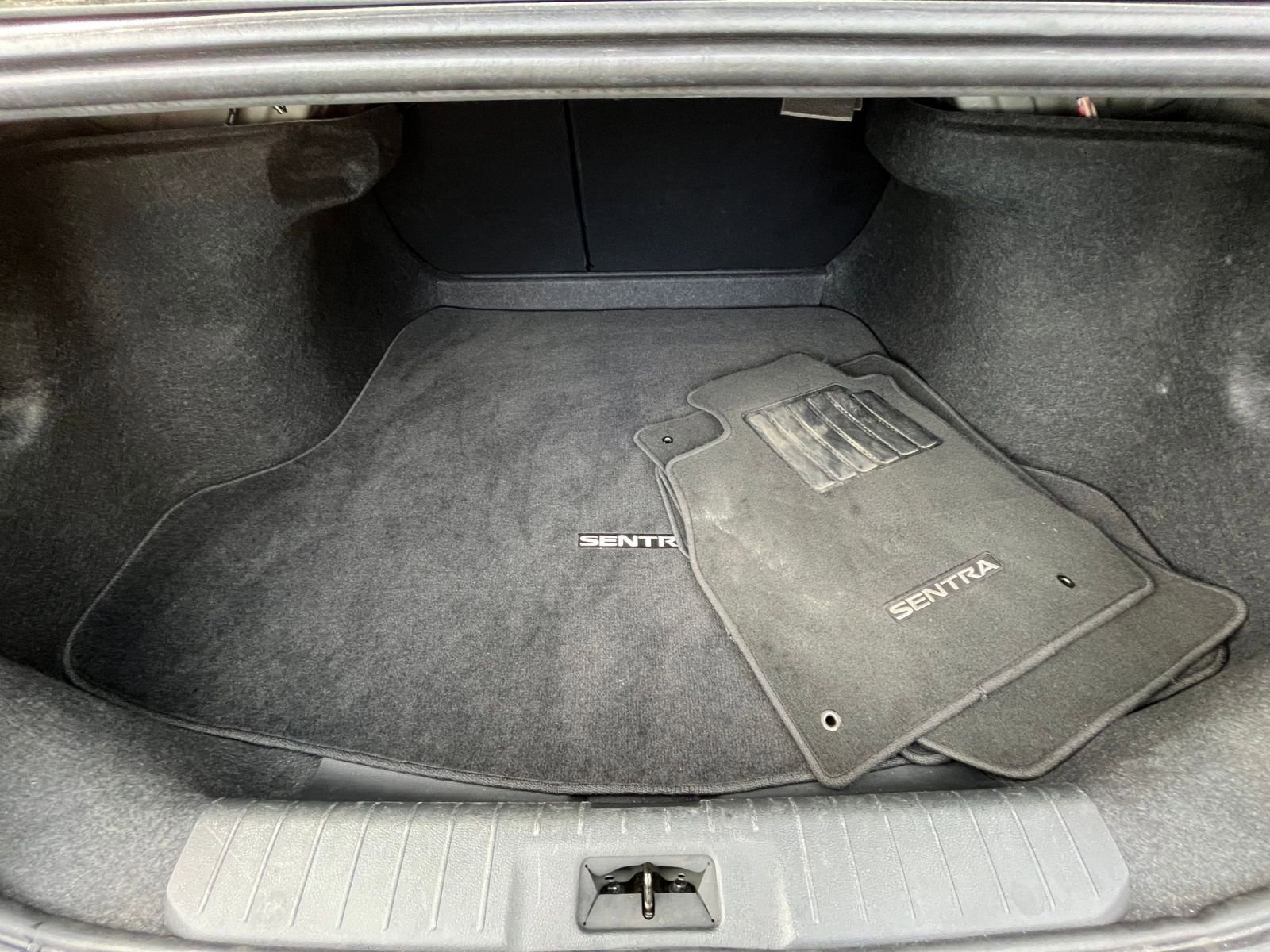 Thumbnail: 2025 Nissan Sentra - 31