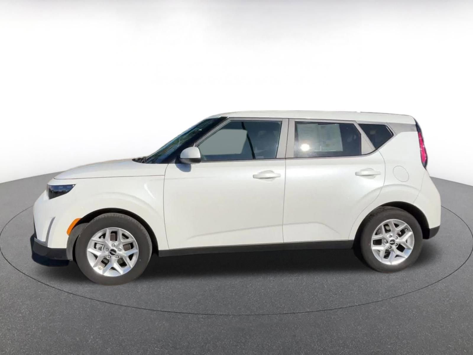 Thumbnail: 2025 Kia Soul - 9