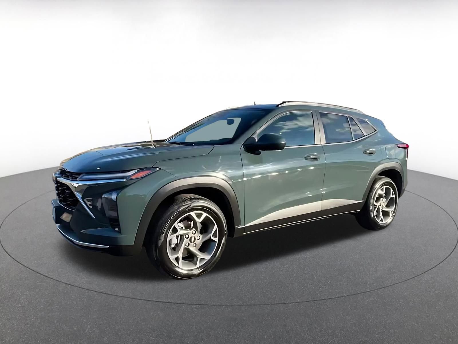 Thumbnail: 2025 Chevrolet Trax - 8