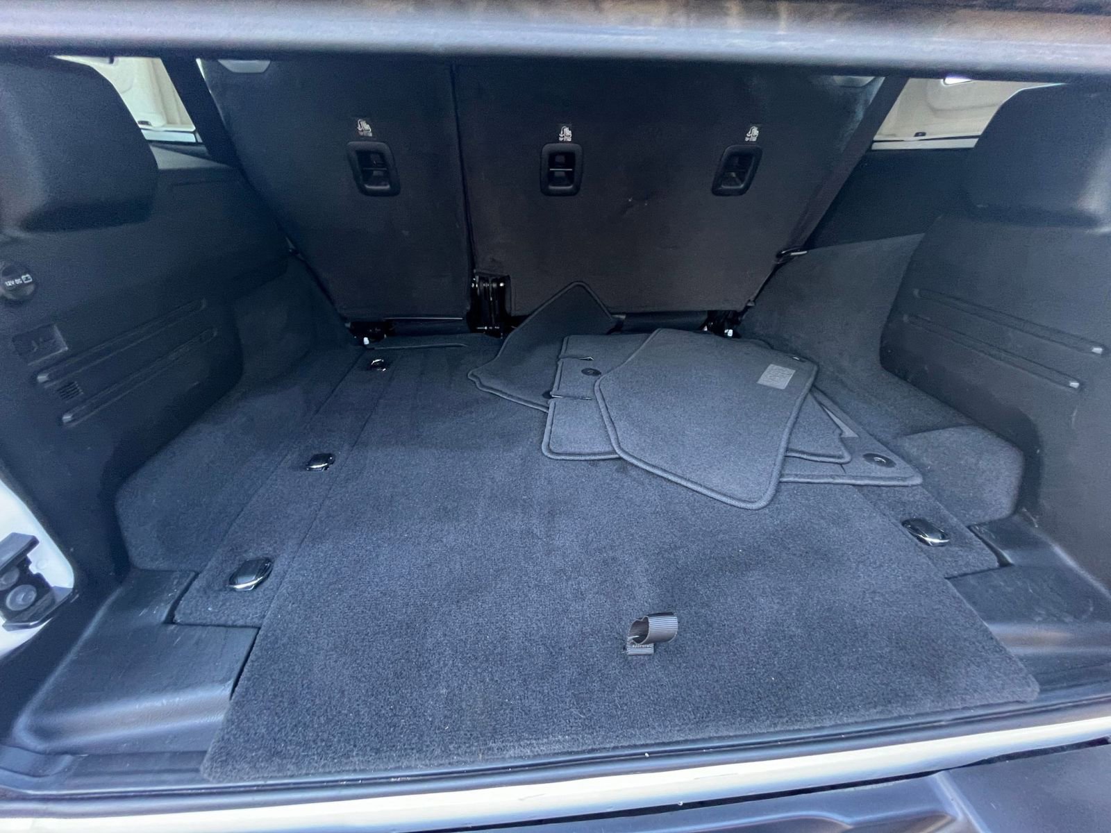 Thumbnail: 2025 Jeep Wrangler - 31