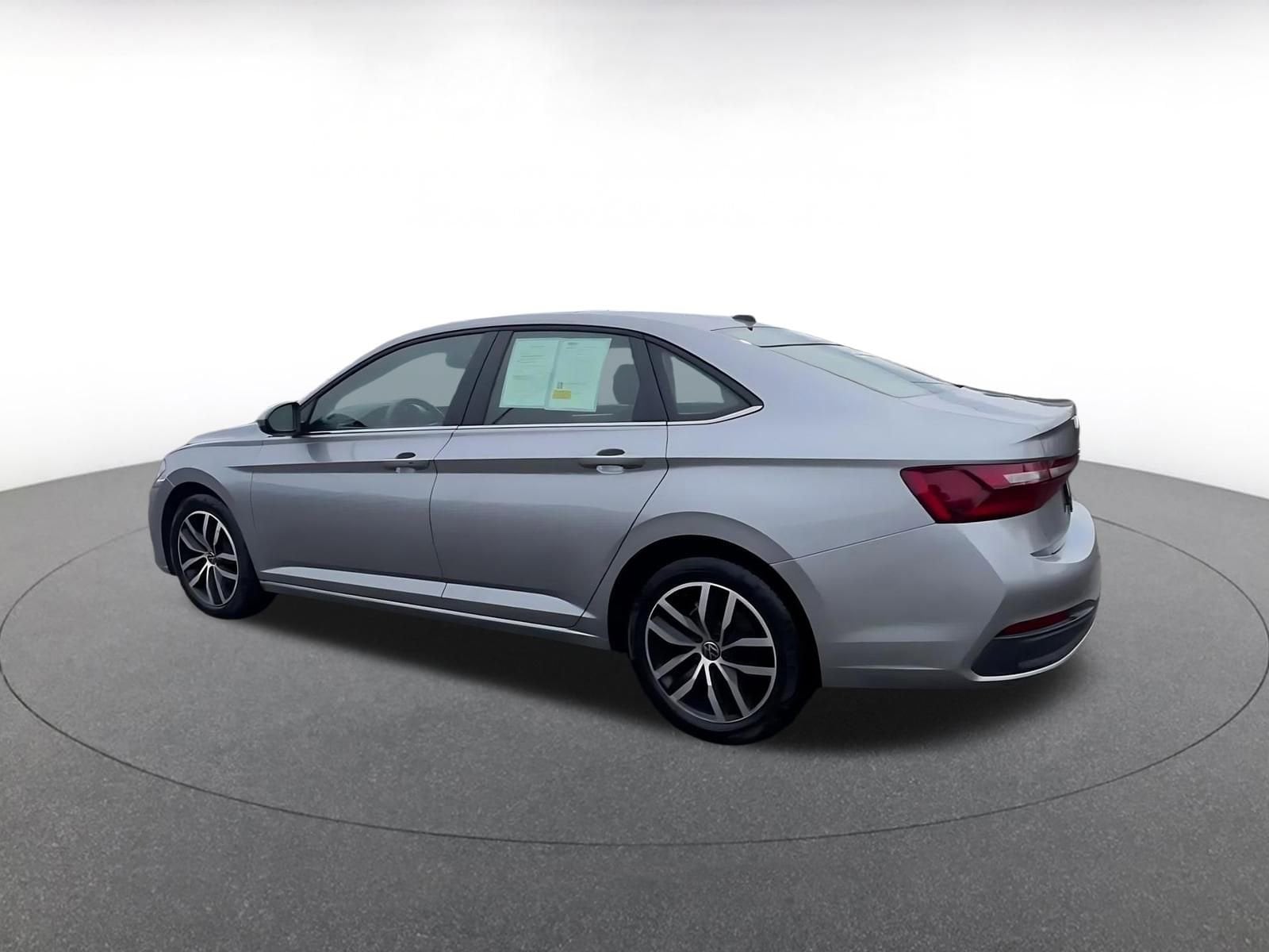 Thumbnail: 2025 Volkswagen Jetta - 10