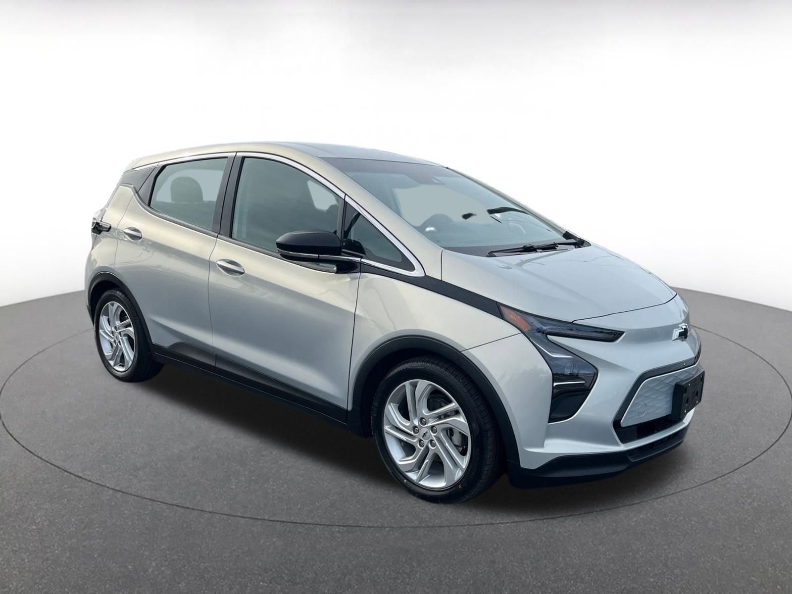 Thumbnail: 2023 Chevrolet Bolt EV - 1
