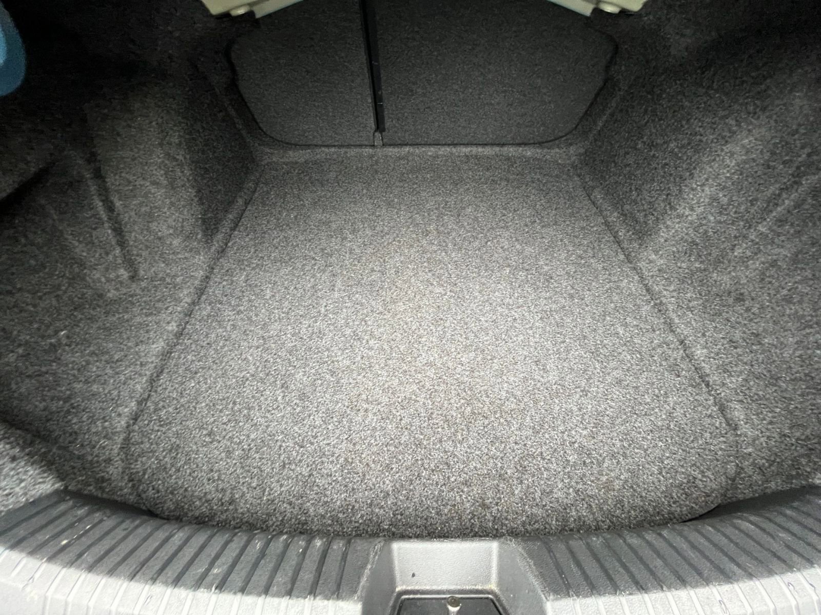 Thumbnail: 2025 Volkswagen Jetta - 31