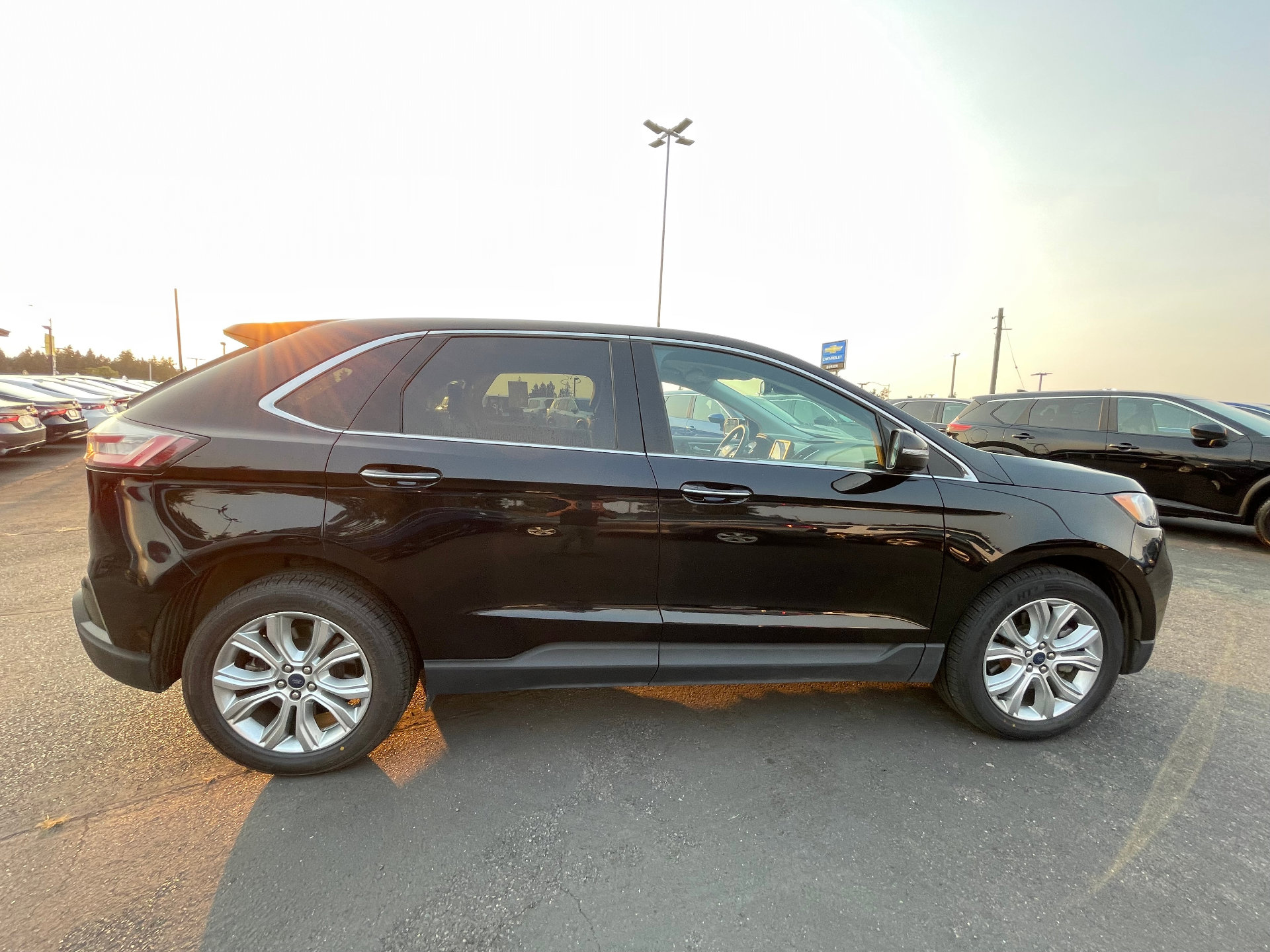 2022 Ford Edge Titanium 8