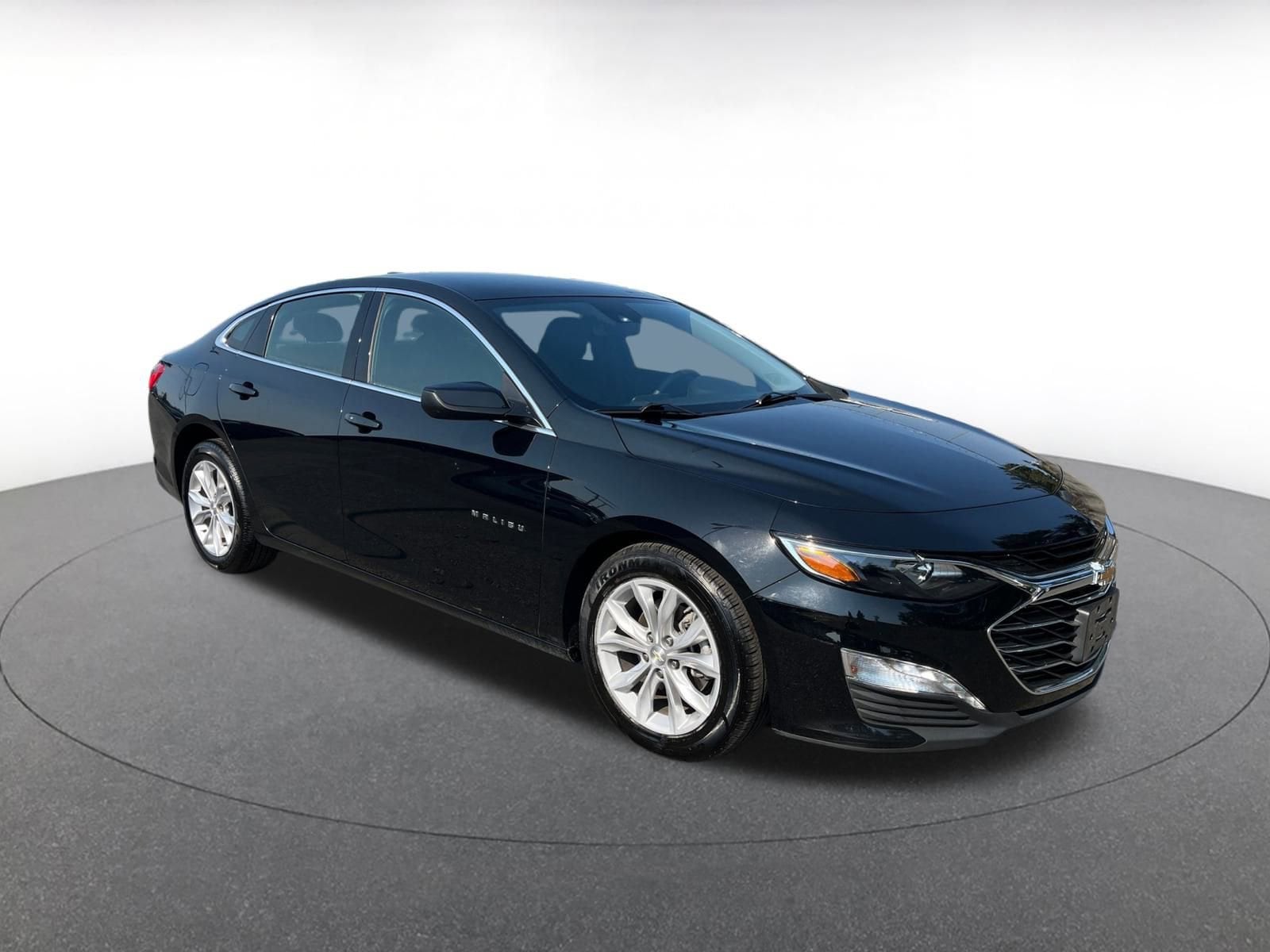 Thumbnail: 2023 Chevrolet Malibu - 1
