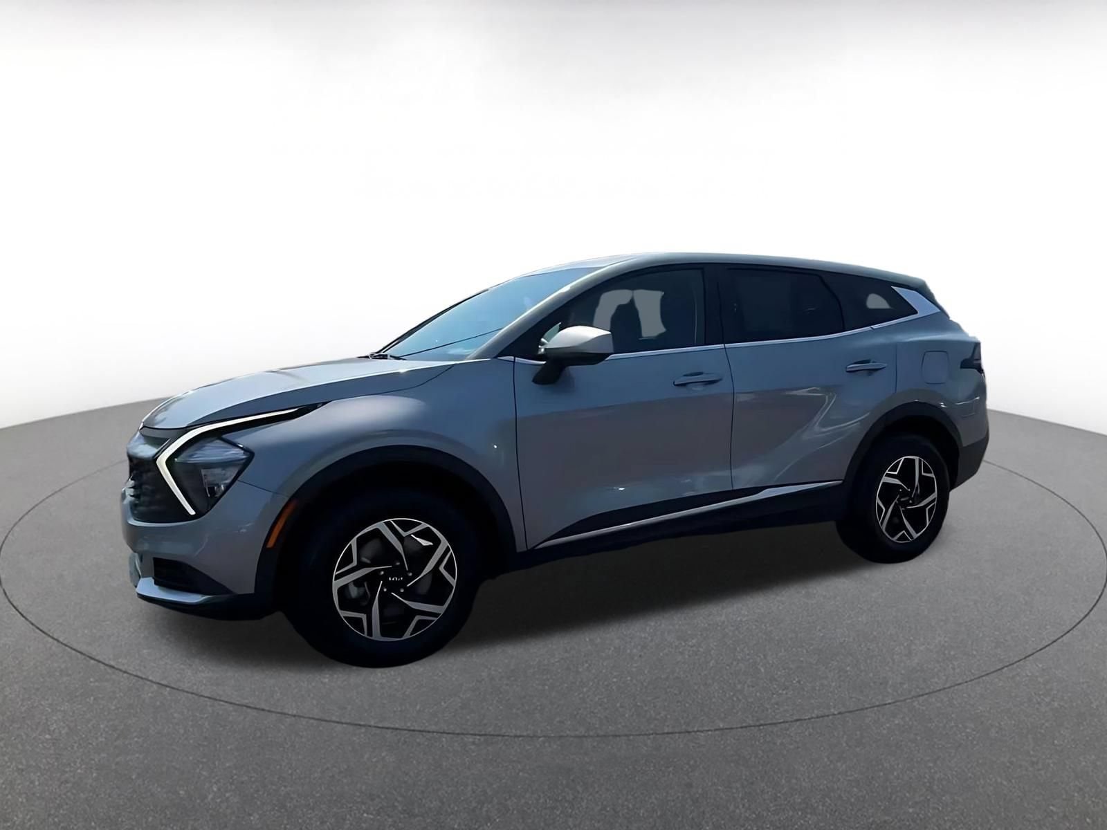 Thumbnail: 2023 Kia Sportage - 7
