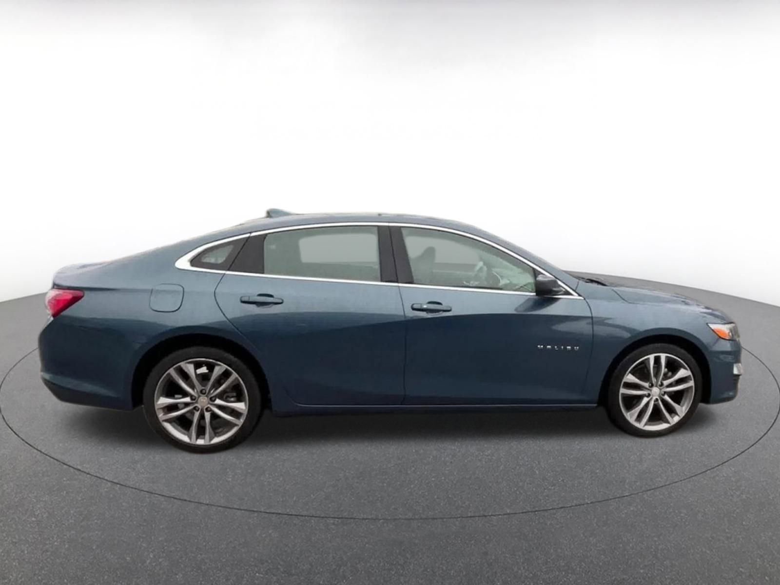 Thumbnail: 2024 Chevrolet Malibu - 16