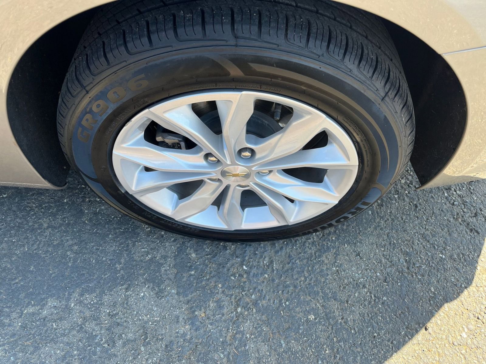 Thumbnail: 2024 Chevrolet Malibu - 31