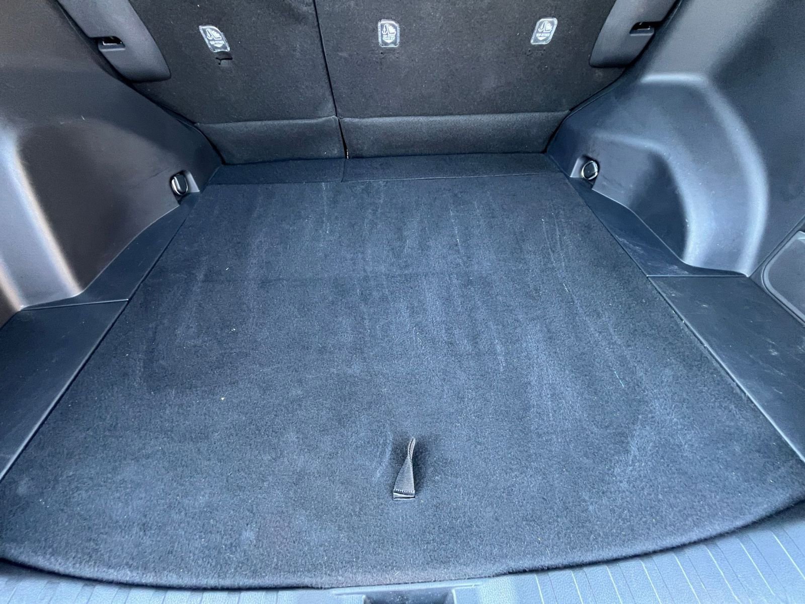 Thumbnail: 2025 Toyota RAV4 - 31