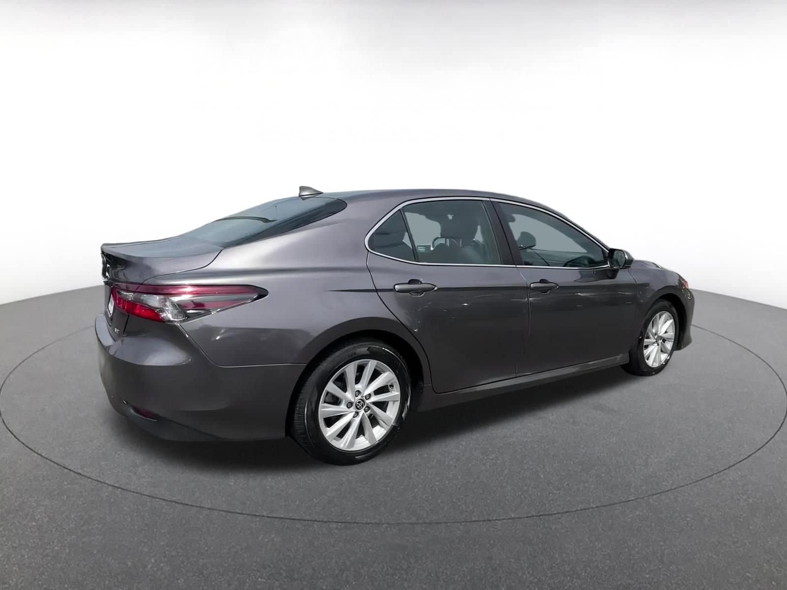 Thumbnail: 2023 Toyota Camry - 15