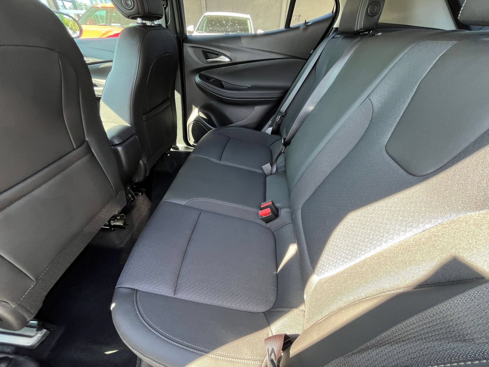 Thumbnail: 2025 Buick Encore GX - 22