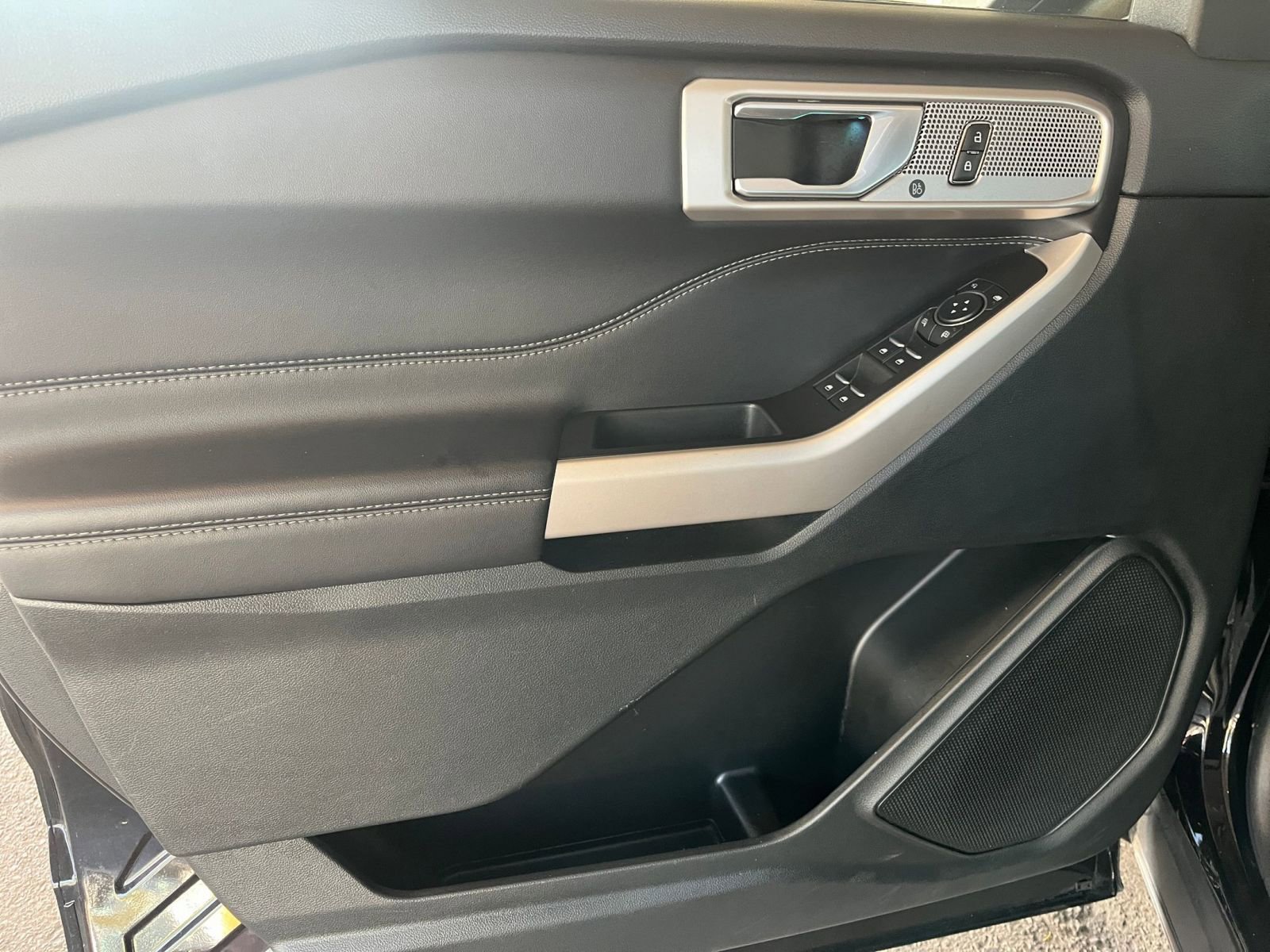 Thumbnail: 2023 Ford Explorer - 20