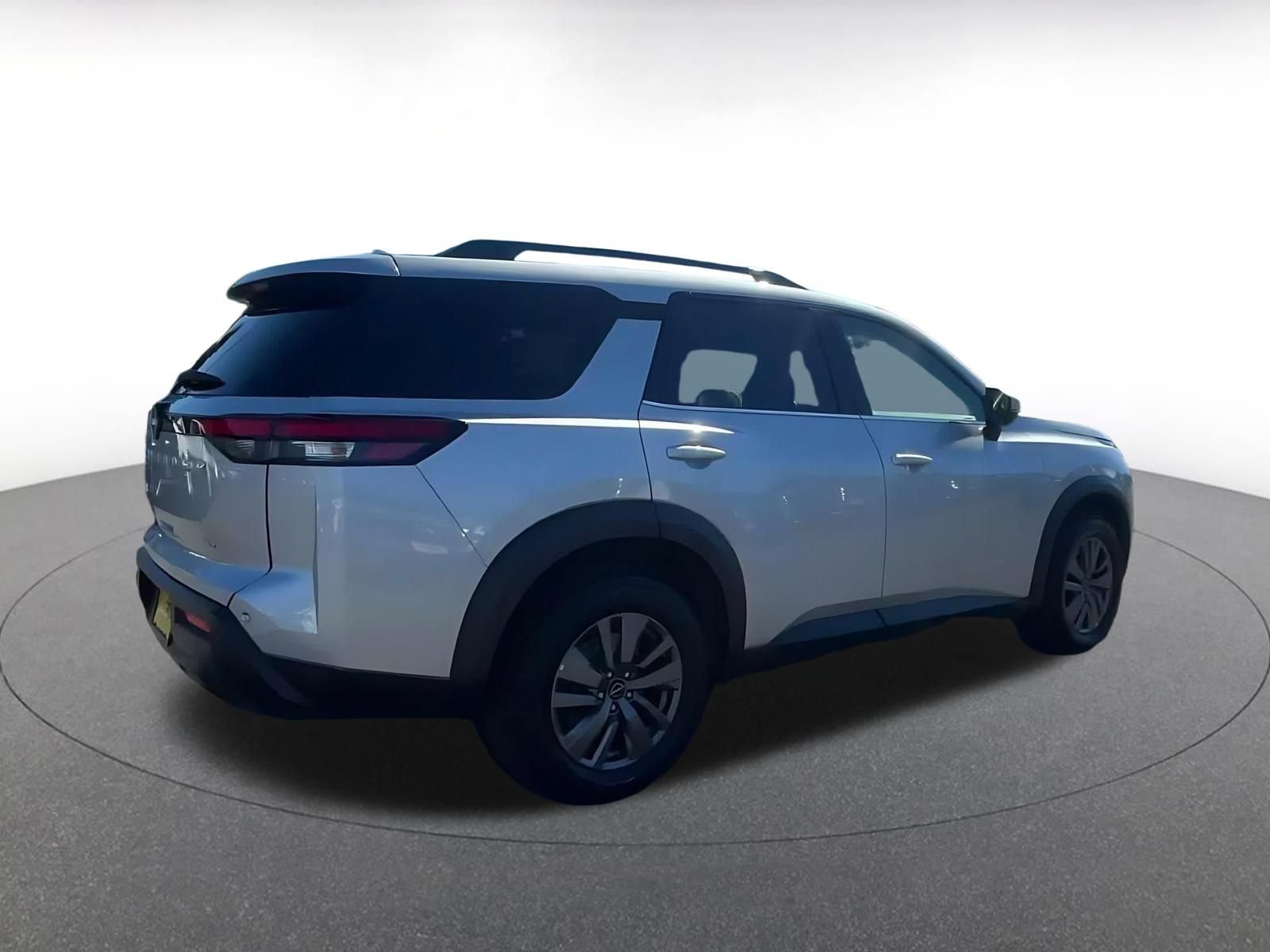 Thumbnail: 2025 Nissan Pathfinder - 13