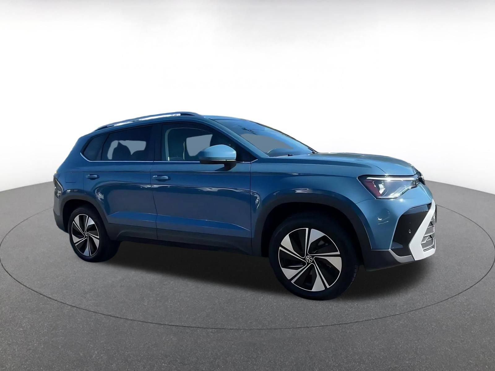 Thumbnail: 2026 Volkswagen Taos - 2