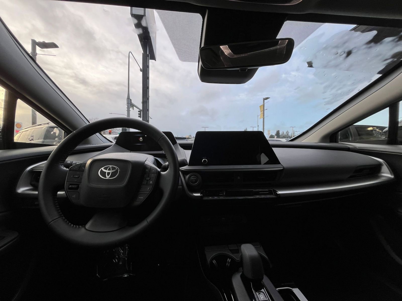 Thumbnail: 2025 Toyota Prius - 33