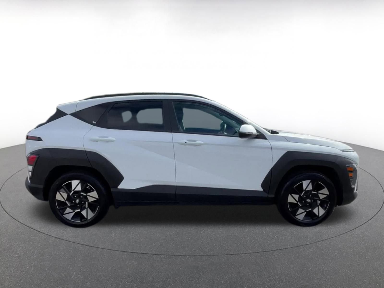 2024 Hyundai Kona SEL 16