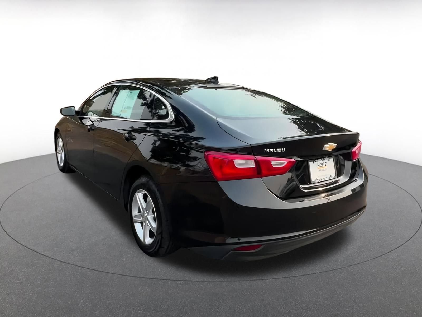 Thumbnail: 2023 Chevrolet Malibu - 11