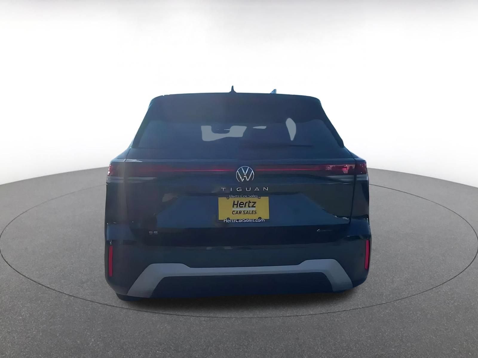 Thumbnail: 2026 Volkswagen Tiguan - 12
