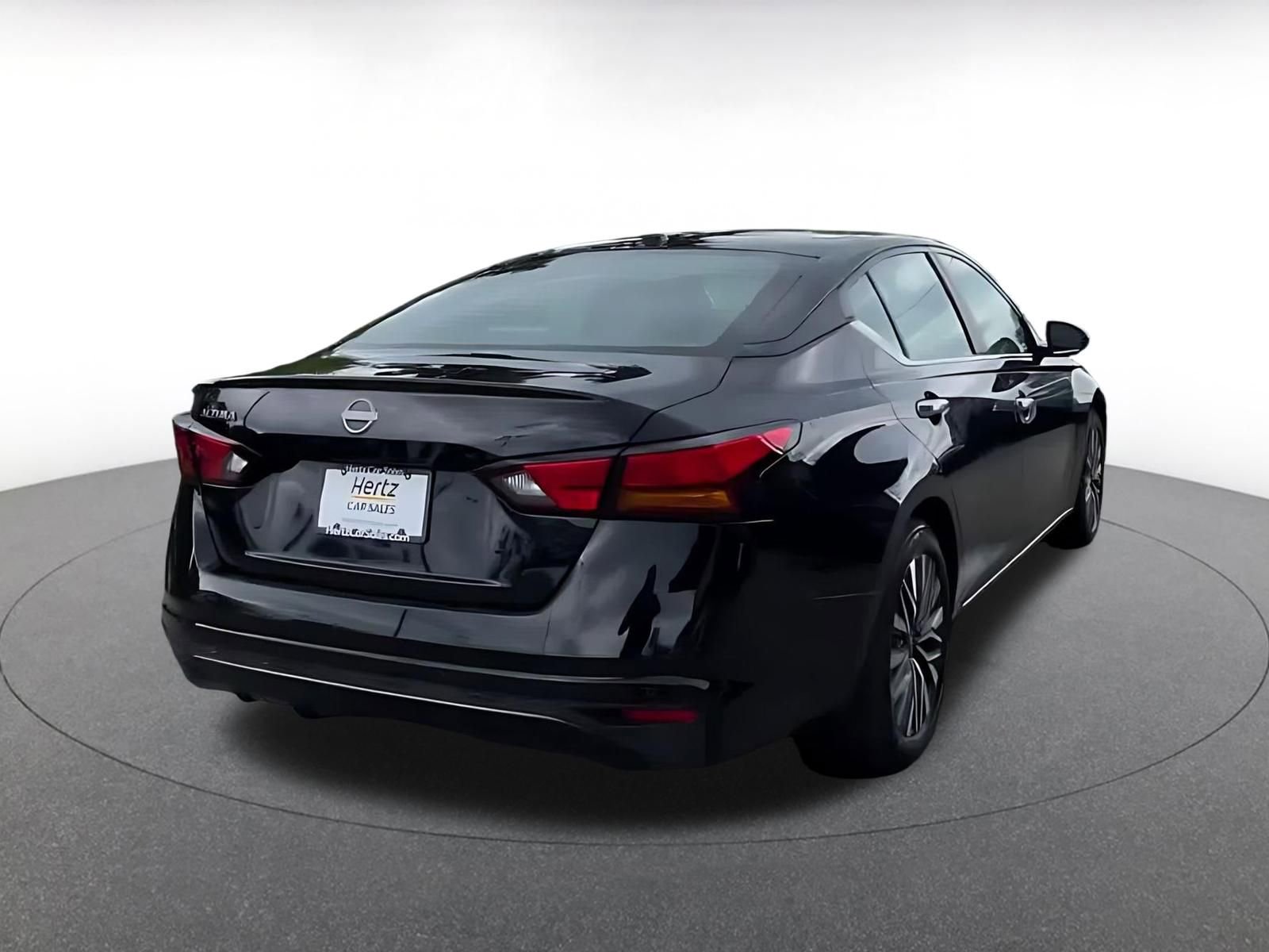 Thumbnail: 2025 Nissan Altima - 15