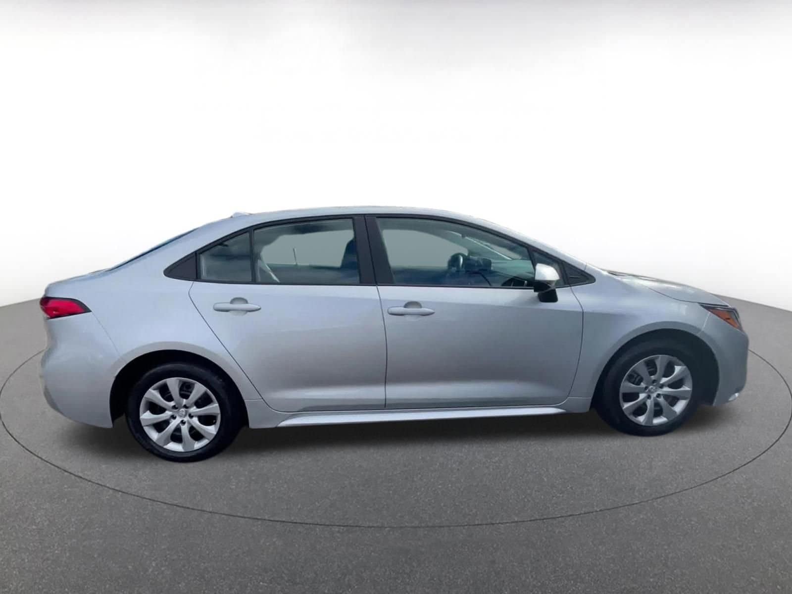 Thumbnail: 2025 Toyota Corolla - 16