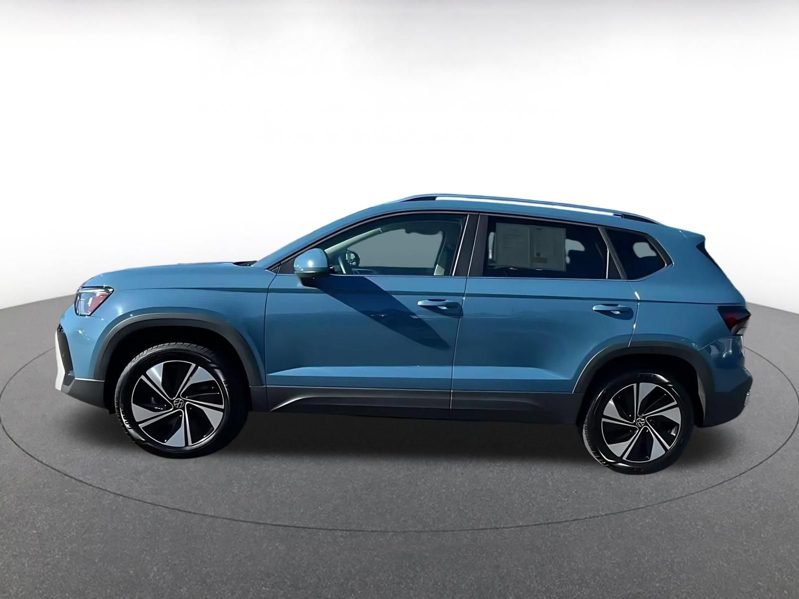Thumbnail: 2026 Volkswagen Taos - 8