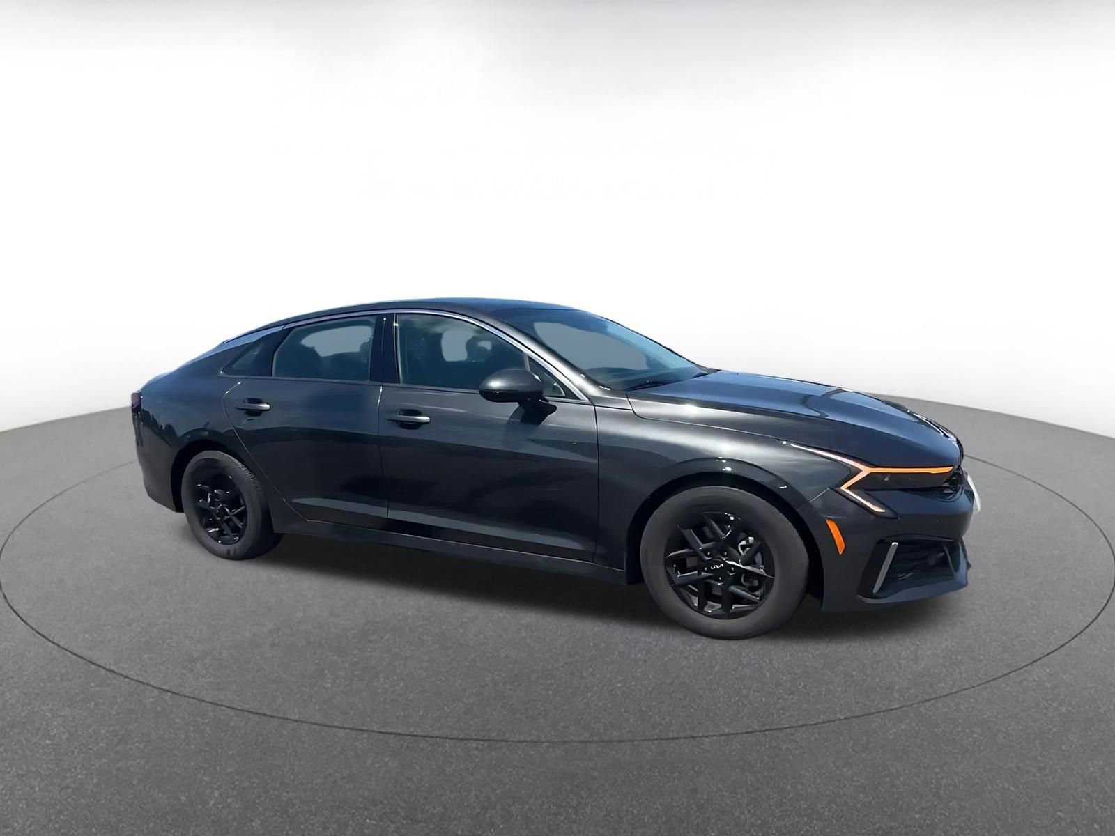 Thumbnail: 2025 Kia K5 - 2