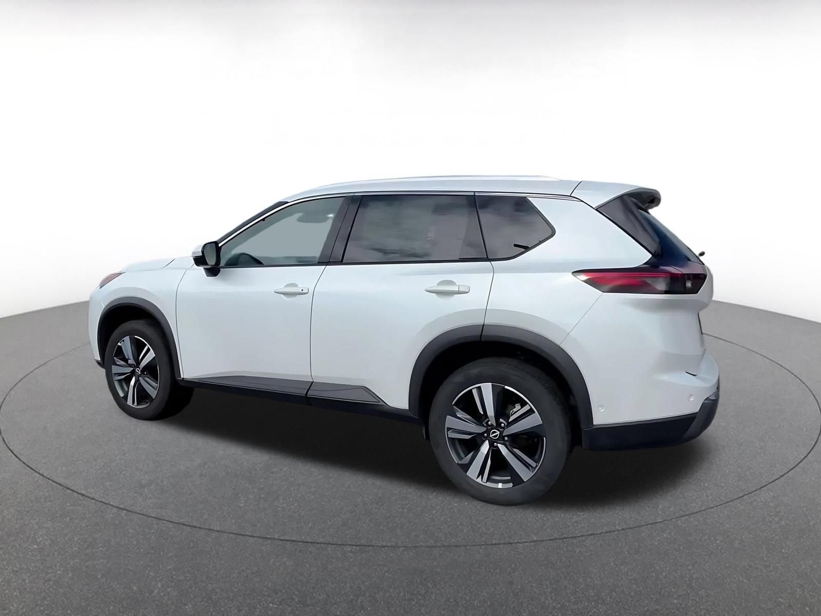 Thumbnail: 2026 Nissan Rogue - 10