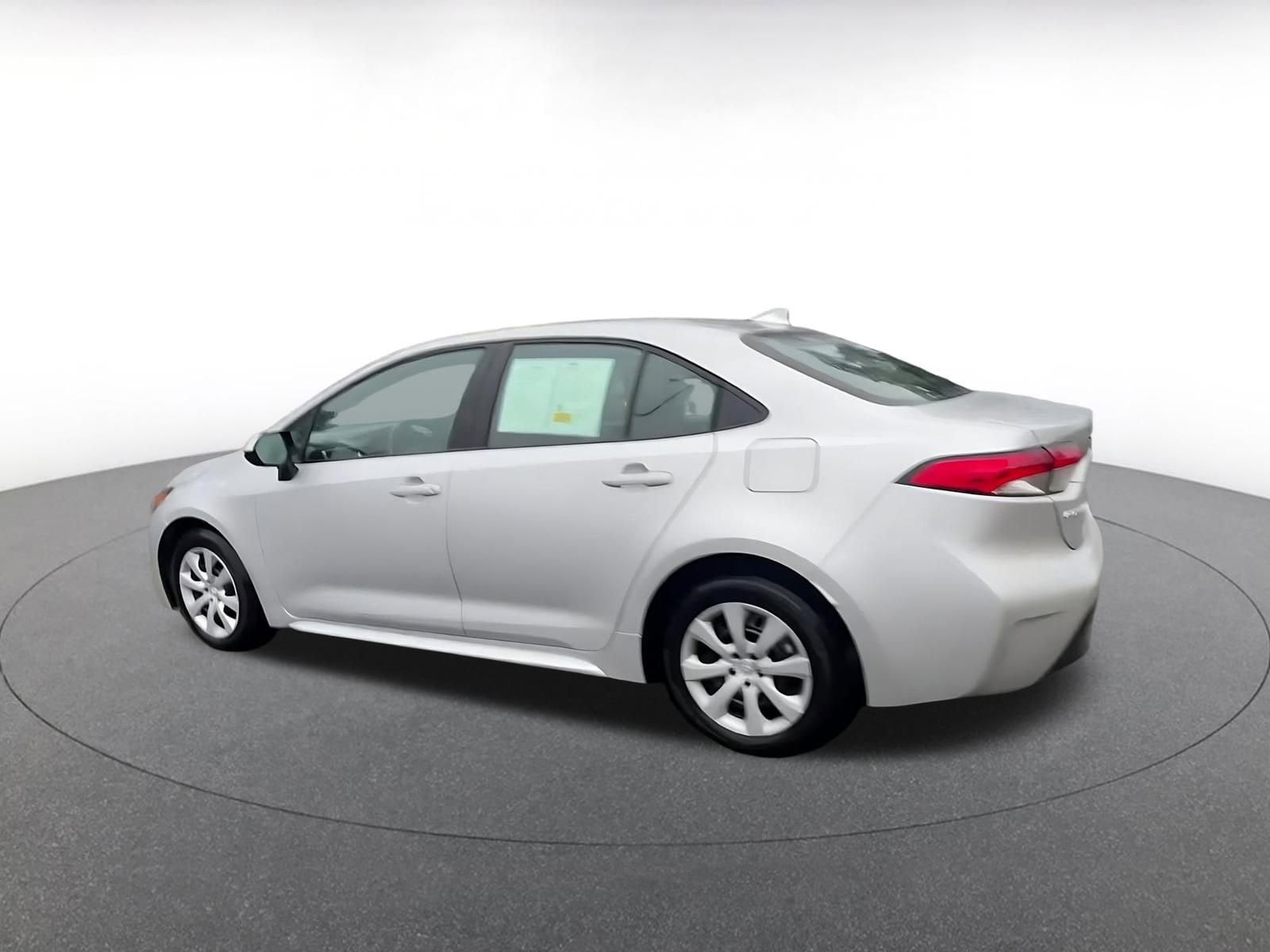 Thumbnail: 2025 Toyota Corolla - 10