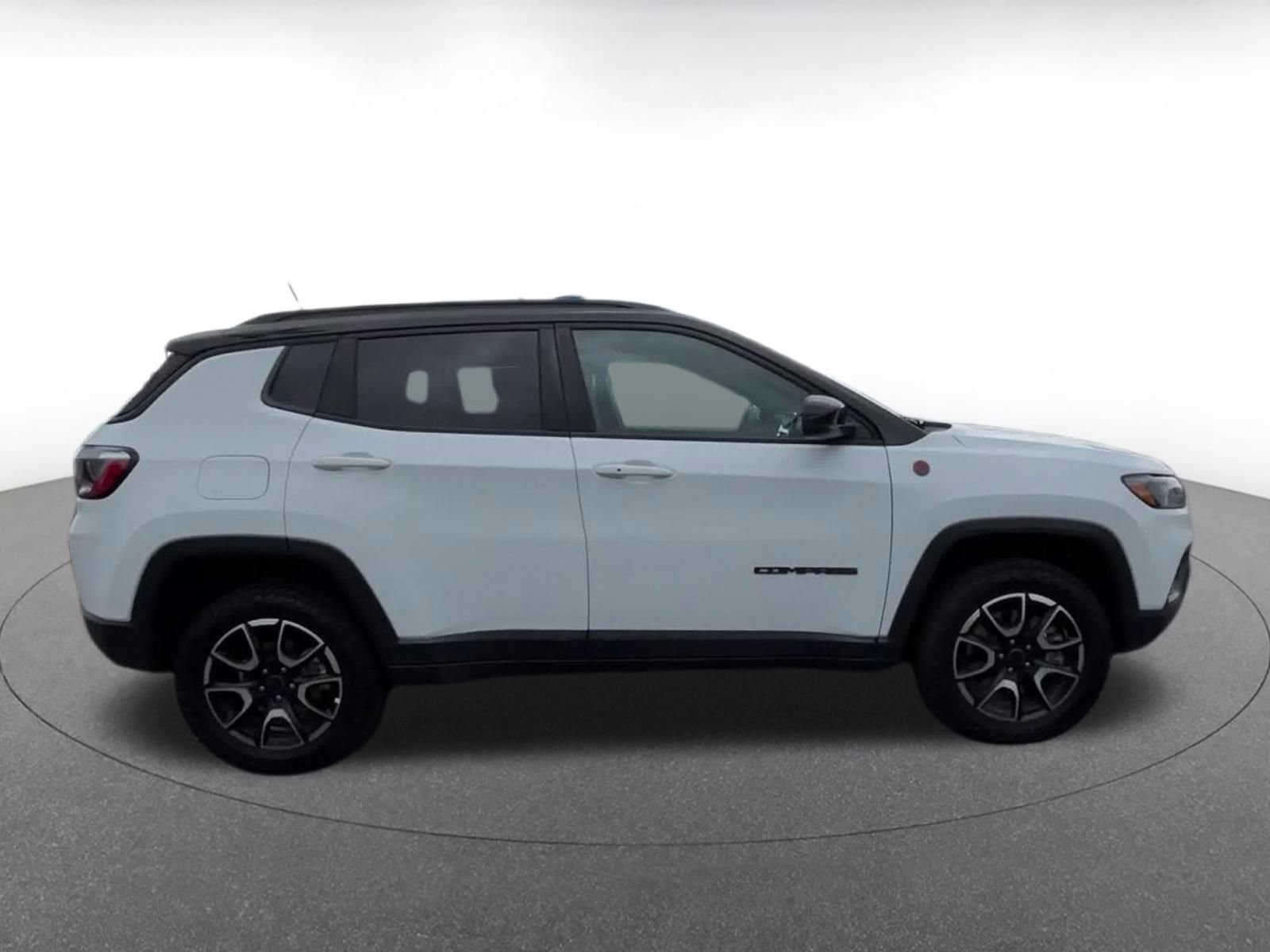 Thumbnail: 2025 Jeep Compass - 16